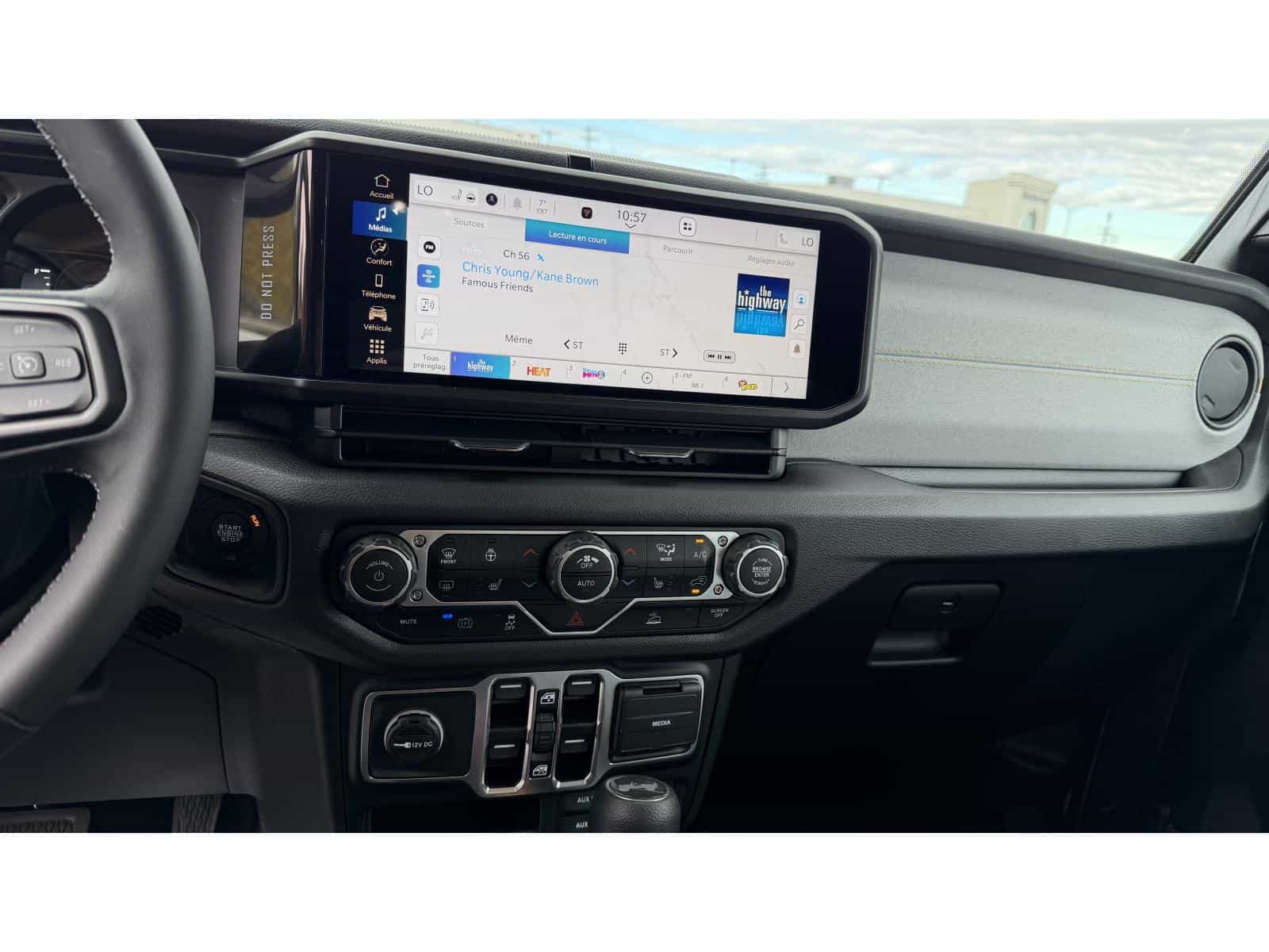 Image 9 Jeep Wrangler 4XE 4-Door Sport S 2025