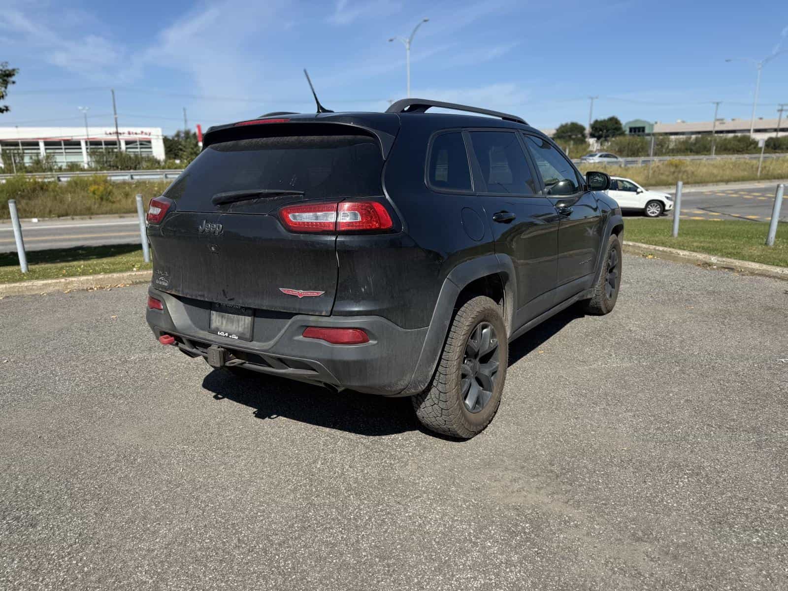2015 Jeep CHEROKEE TRAILHAWK Trailhawk - Image 4