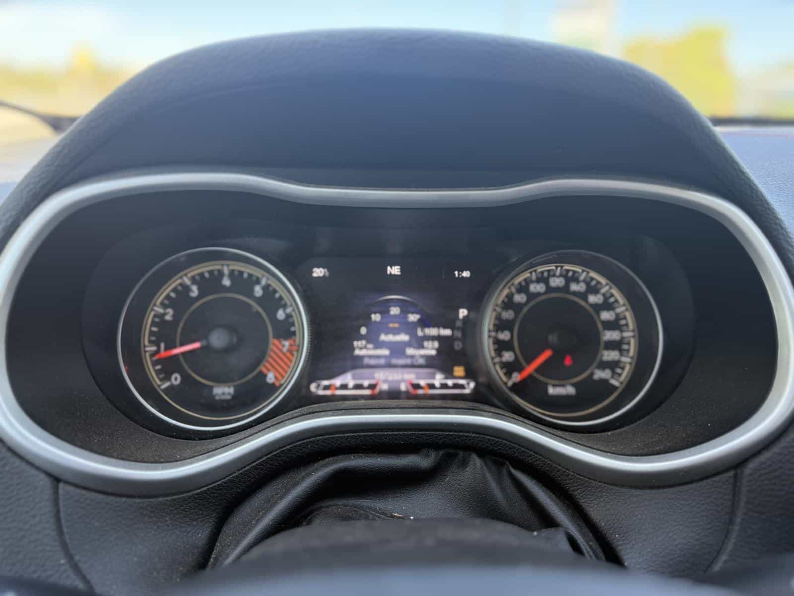 2015 Jeep CHEROKEE TRAILHAWK Trailhawk - Image 9