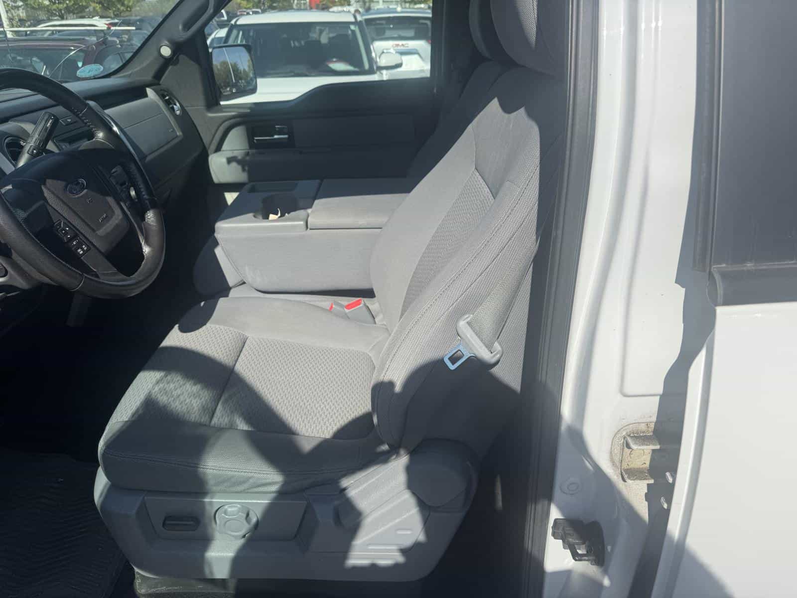 Image 4 Ford F150 SUPERCREW XLT 2013