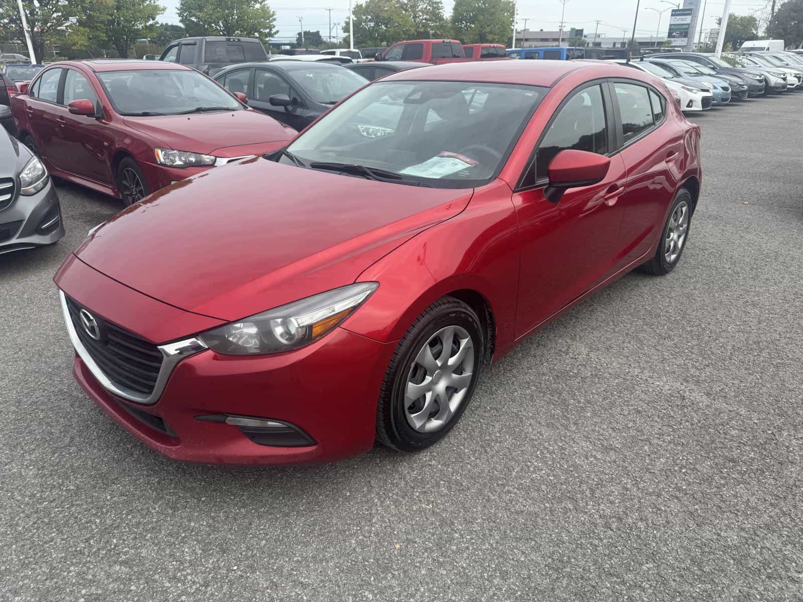2018 Mazda MAZDA3 SPORT Sport GX - Image 1