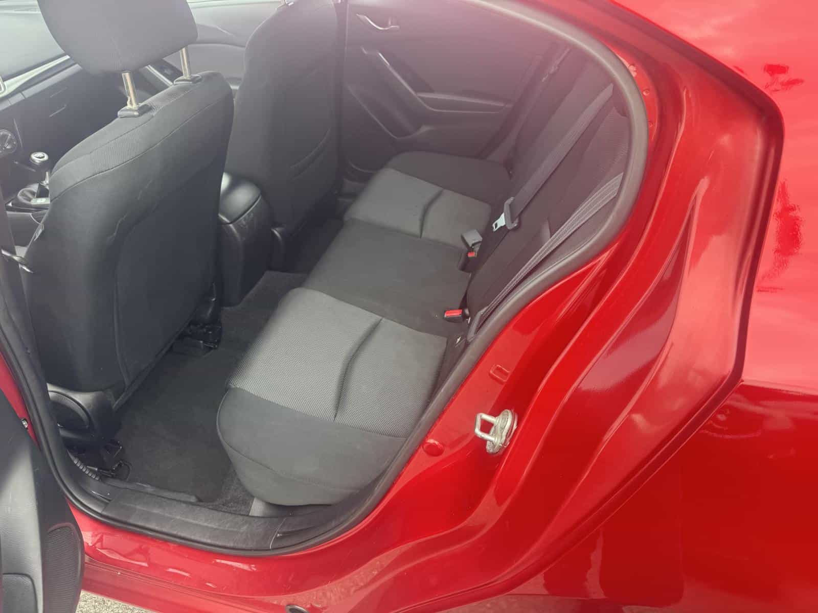 2018 Mazda MAZDA3 SPORT Sport GX - Image 8