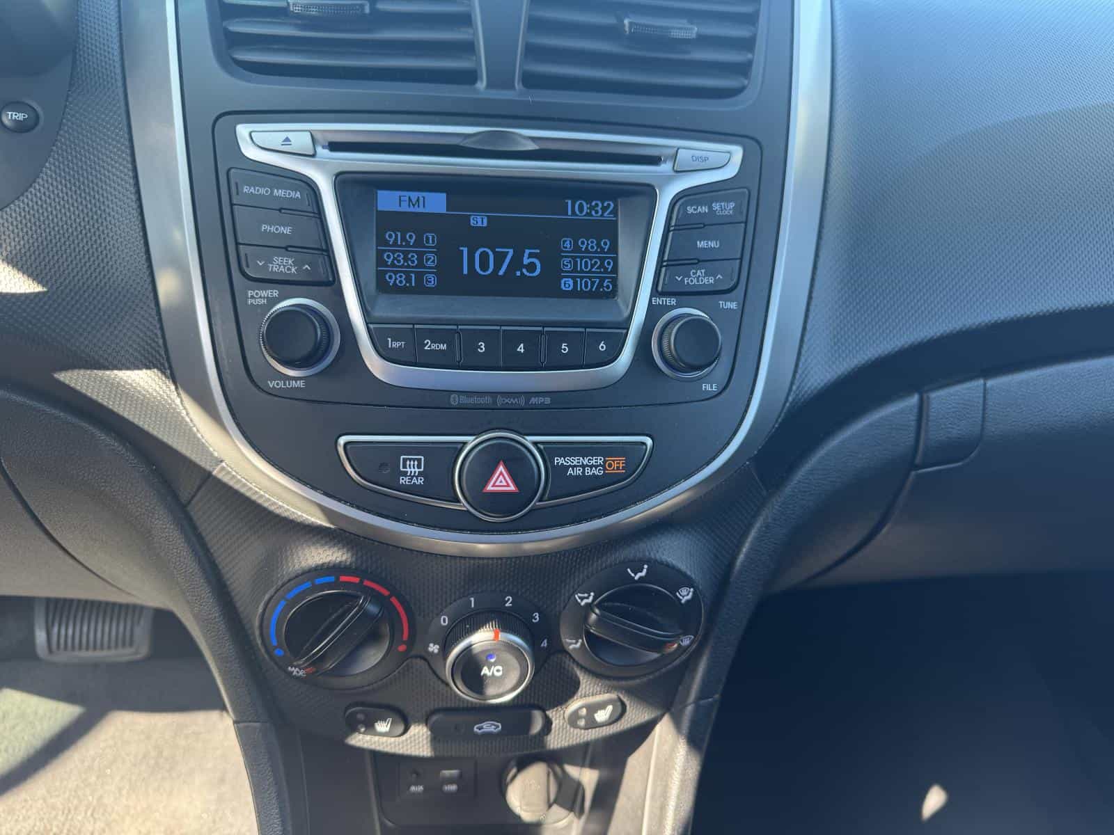 2017 Hyundai ACCENT SE SE - Image 9