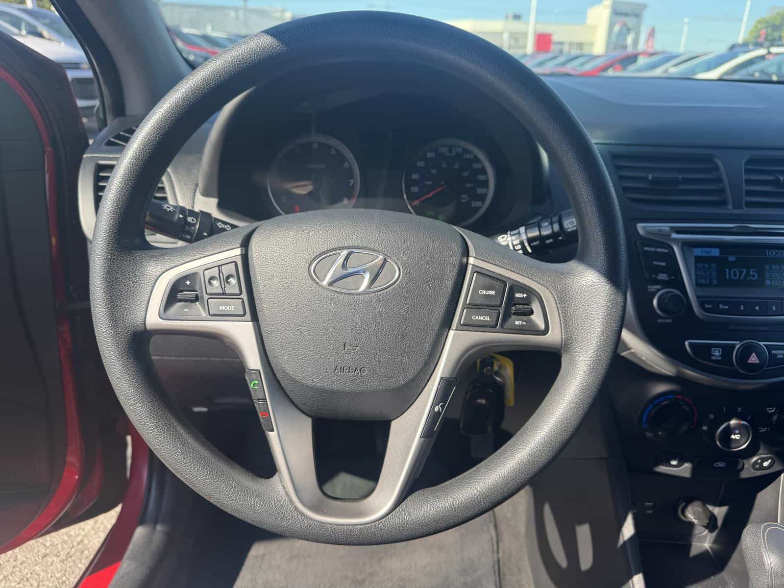 2017 Hyundai ACCENT SE SE - Image 8