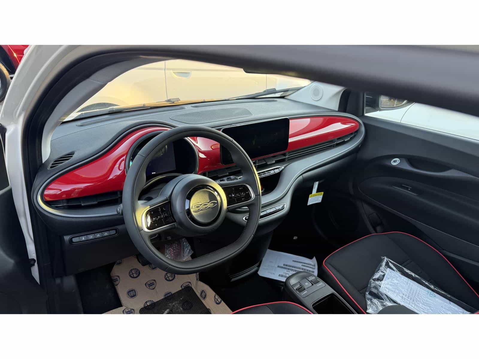 2025 Fiat All-New 500e BEV 500e RED - Image 5