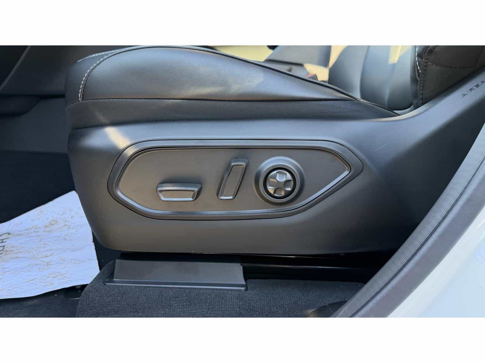 2025 Jeep Grand Cherokee Limited - Image 11