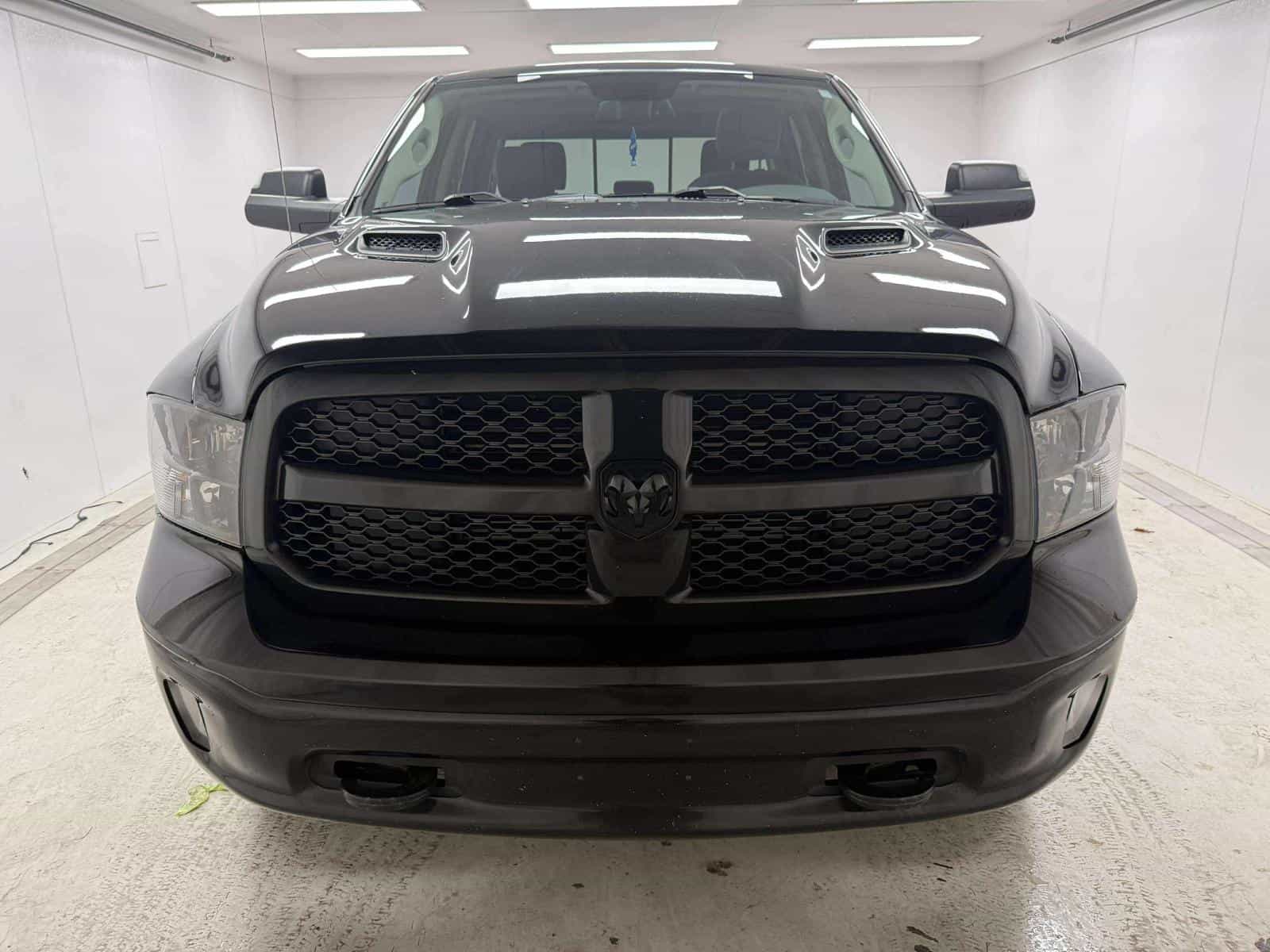 2019 RAM 1500 CLASSIC SLT SLT - Image 2