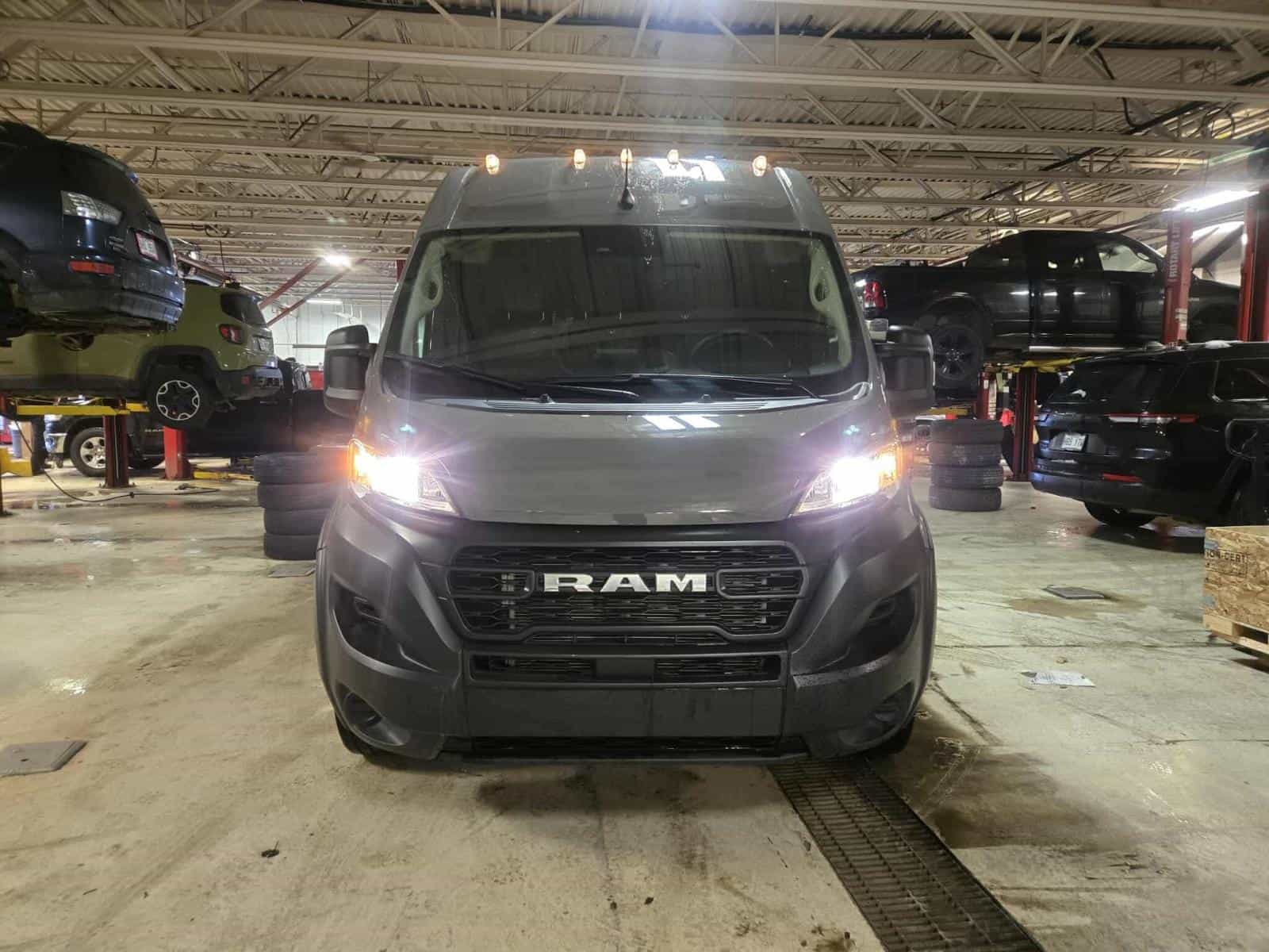 2025 RAM Promaster 3500 High SLT HR - Image 2