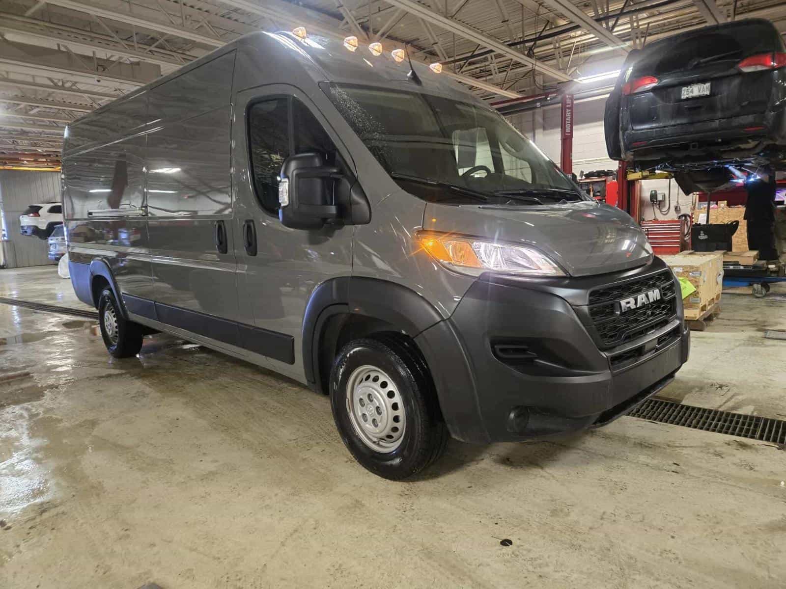 2025 RAM Promaster 3500 High SLT HR - Image 3