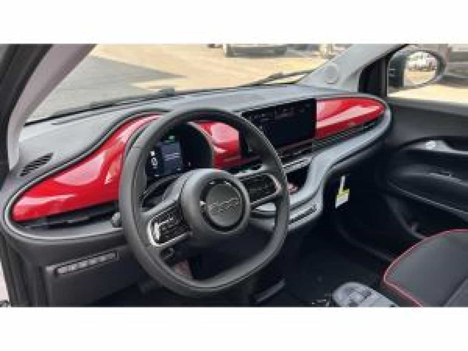 2025 Fiat All-New 500e BEV 500e RED - Image 6