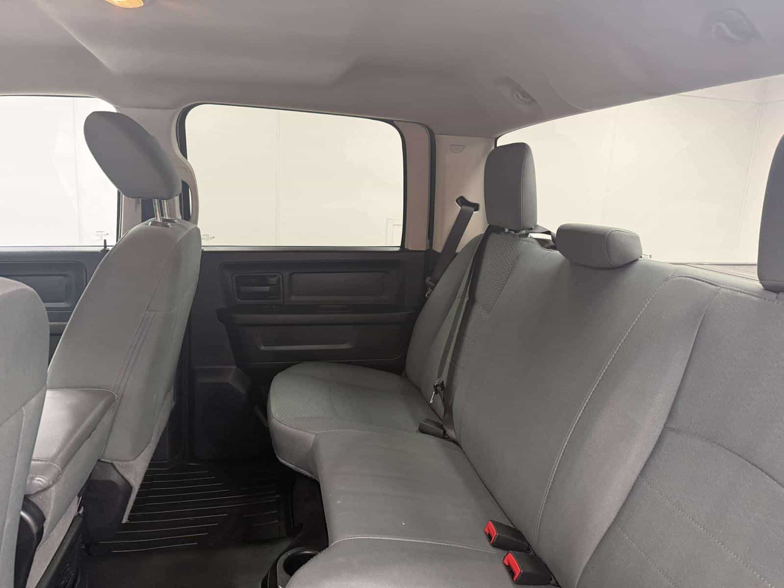 2017 RAM 1500 ST SXT - Image 8