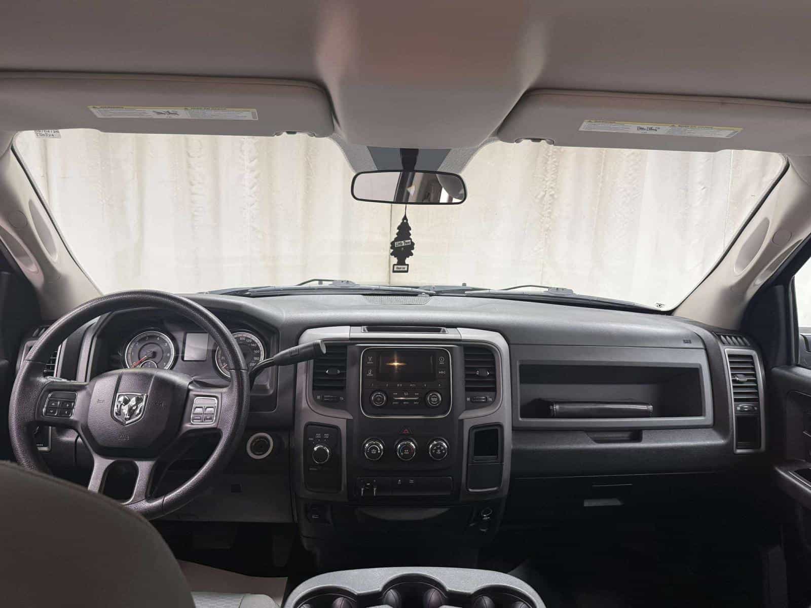 2017 RAM 1500 ST SXT - Image 9