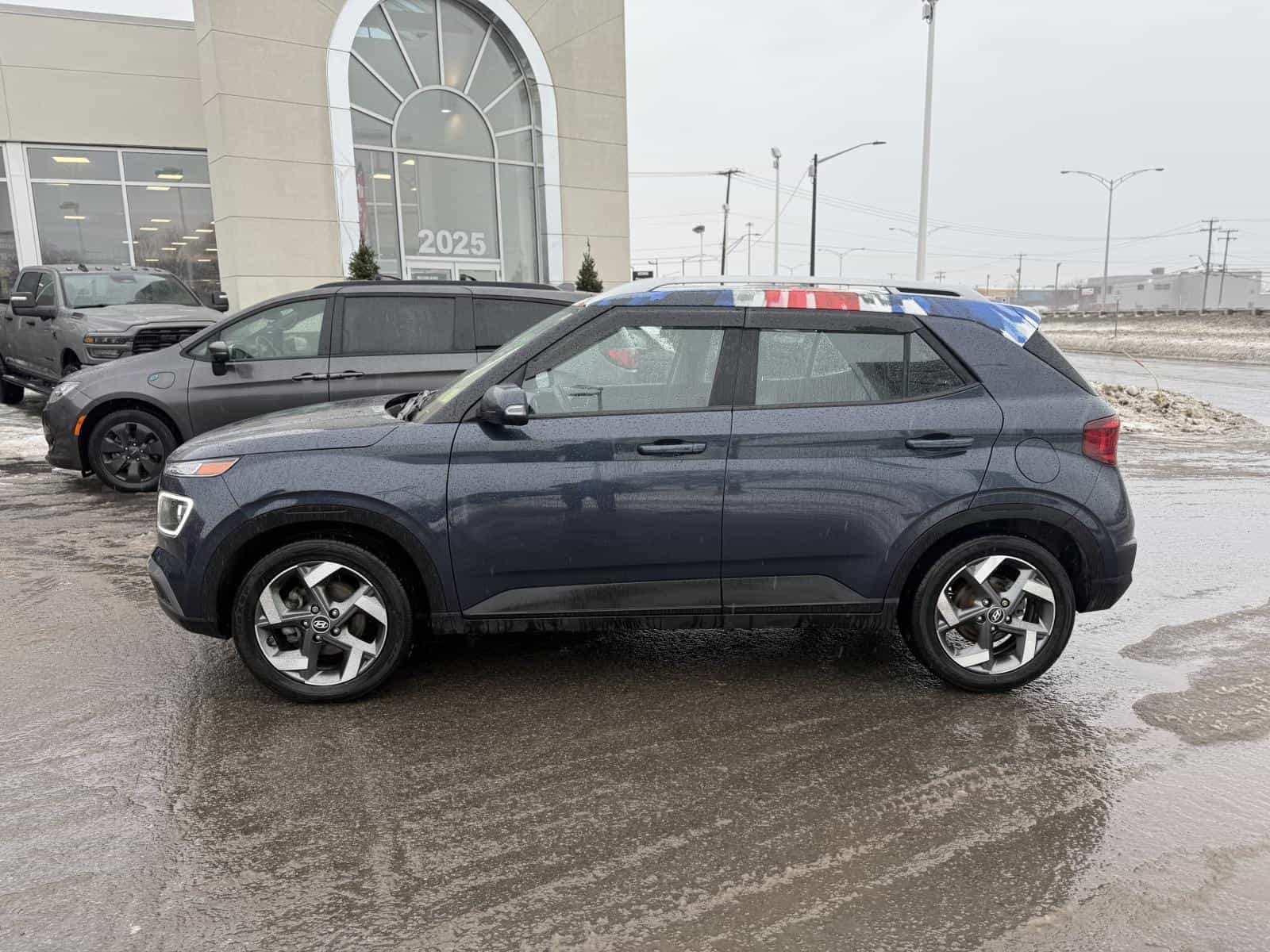 2021 Hyundai Venue Ultimate Ultimate - Image 8