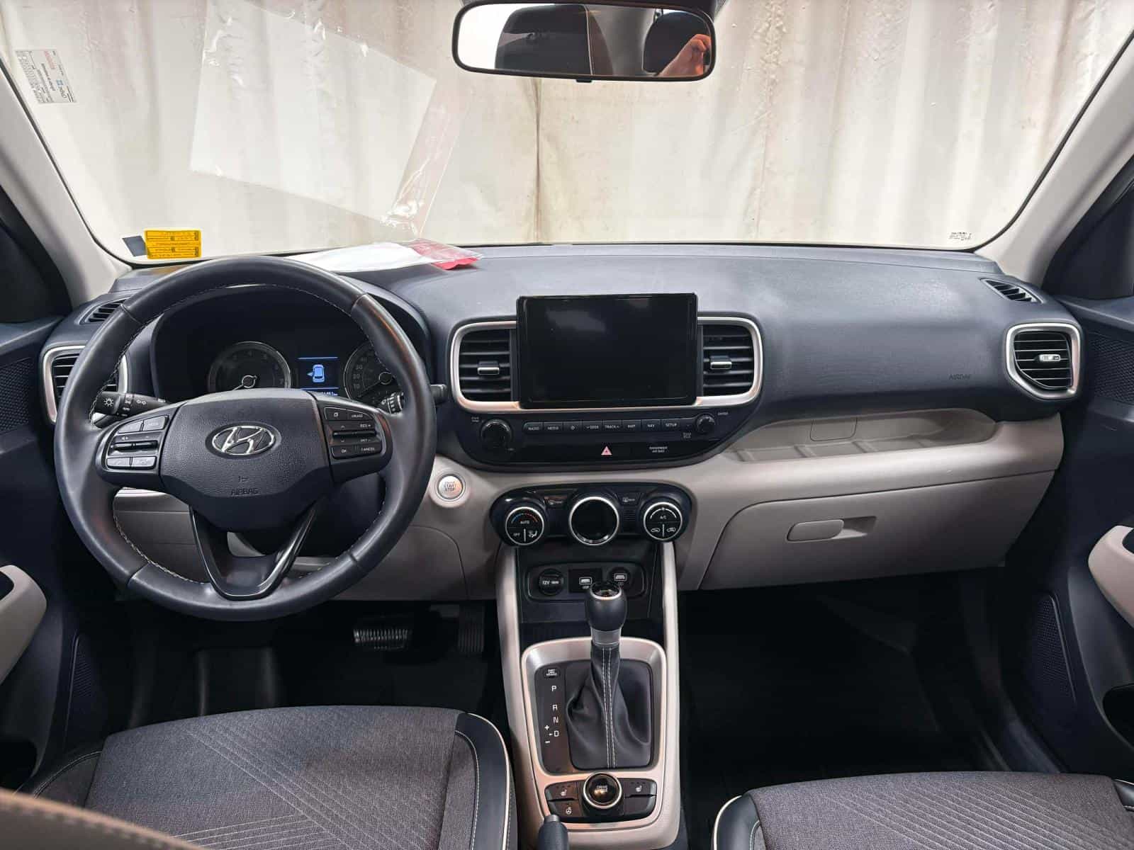 2021 Hyundai Venue Ultimate Ultimate - Image 9