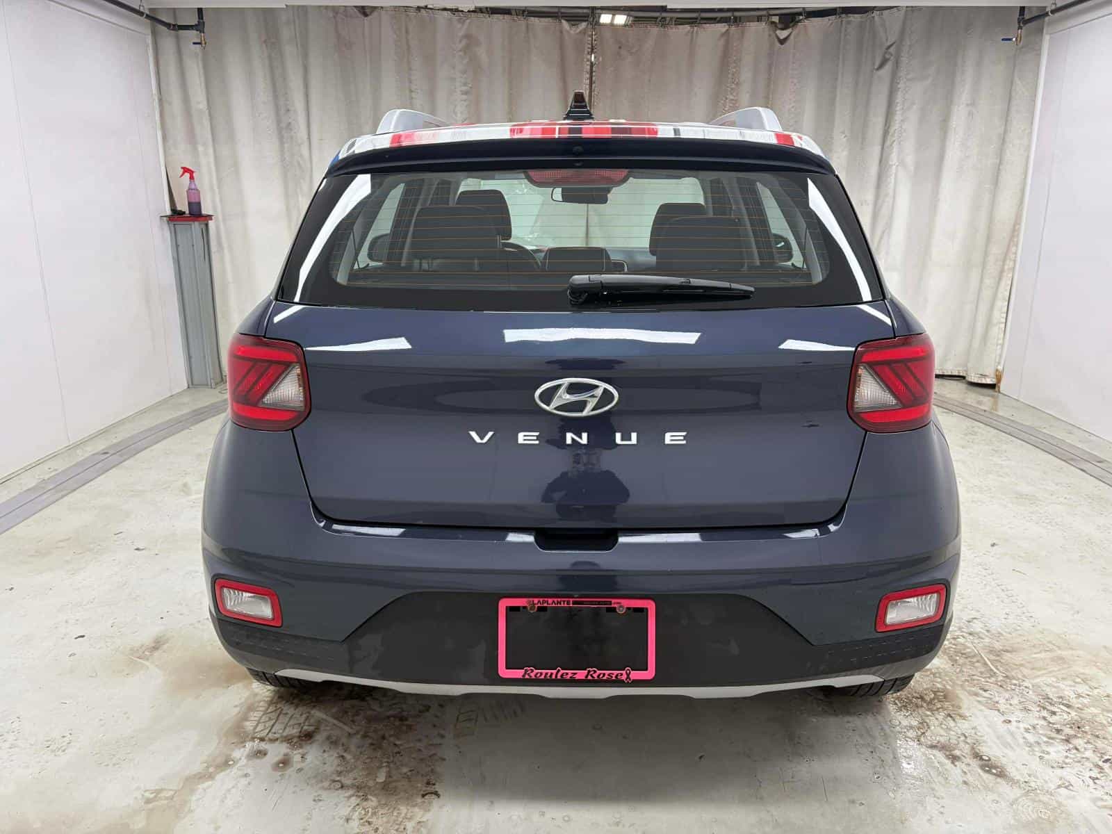 2021 Hyundai Venue Ultimate Ultimate - Image 5