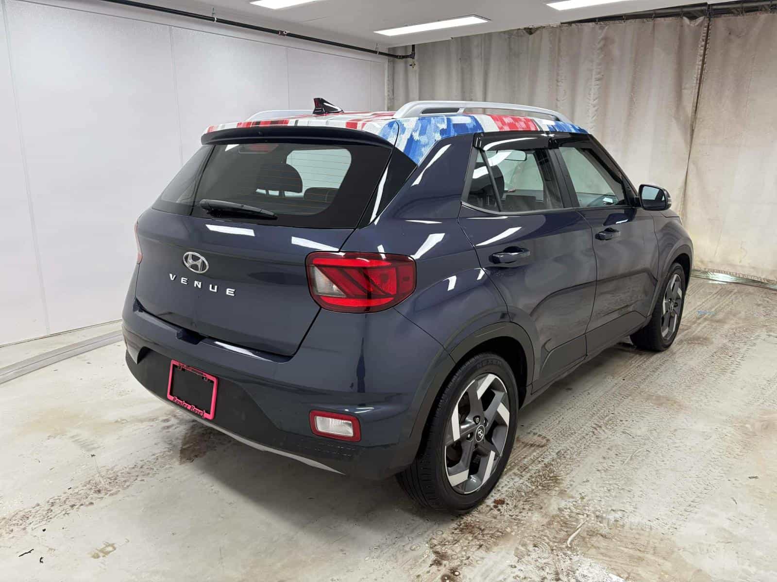 2021 Hyundai Venue Ultimate Ultimate - Image 4