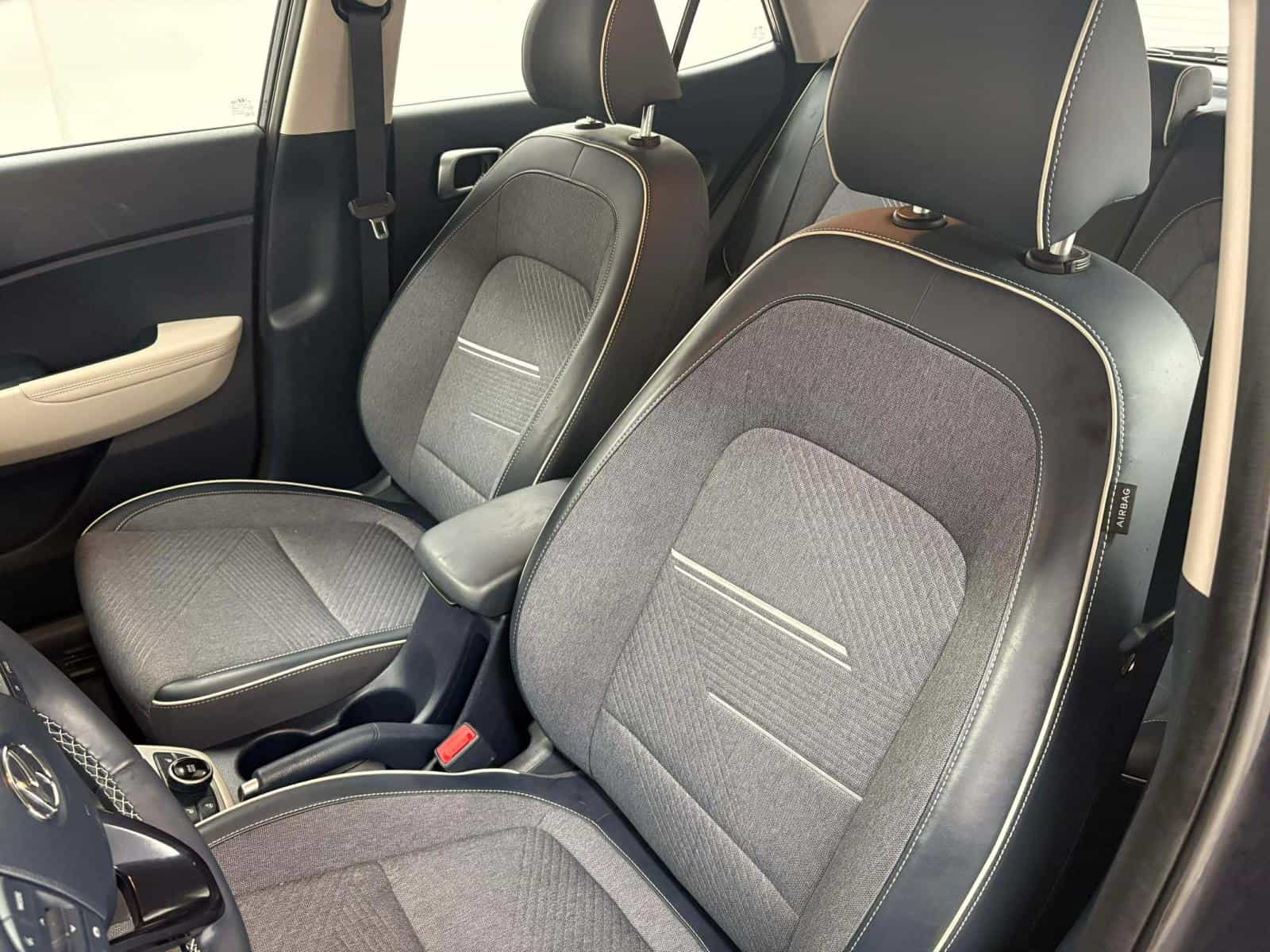 2021 Hyundai Venue Ultimate Ultimate - Image 11