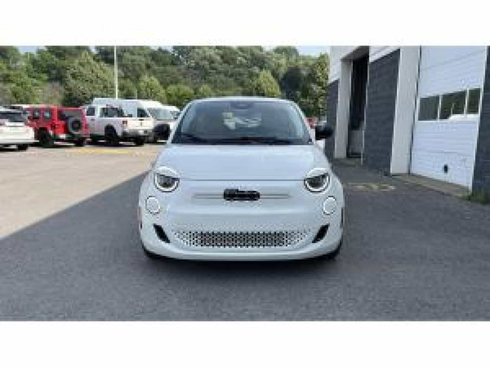 2025 Fiat All-New 500e BEV 500e RED - Image 2