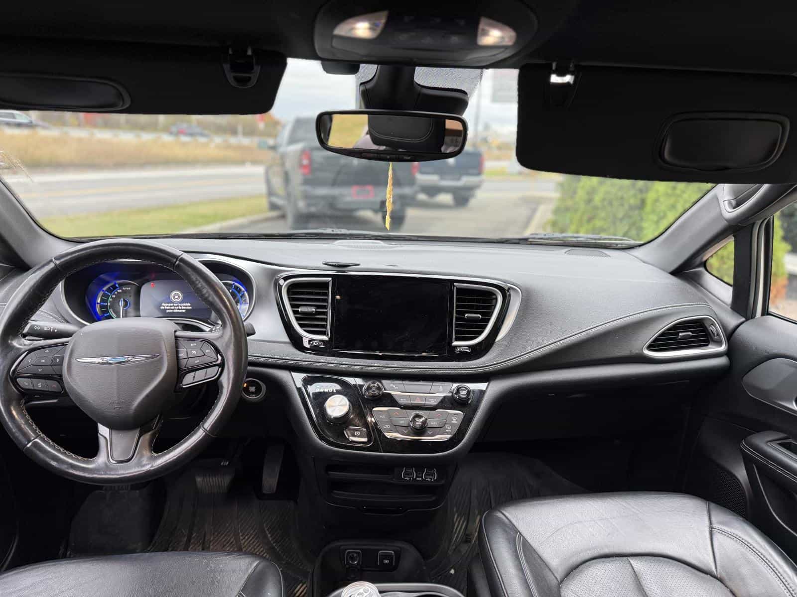 2021 Chrysler Pacifica Hybrid Touring L Hyb Touring L Plus - Image 10