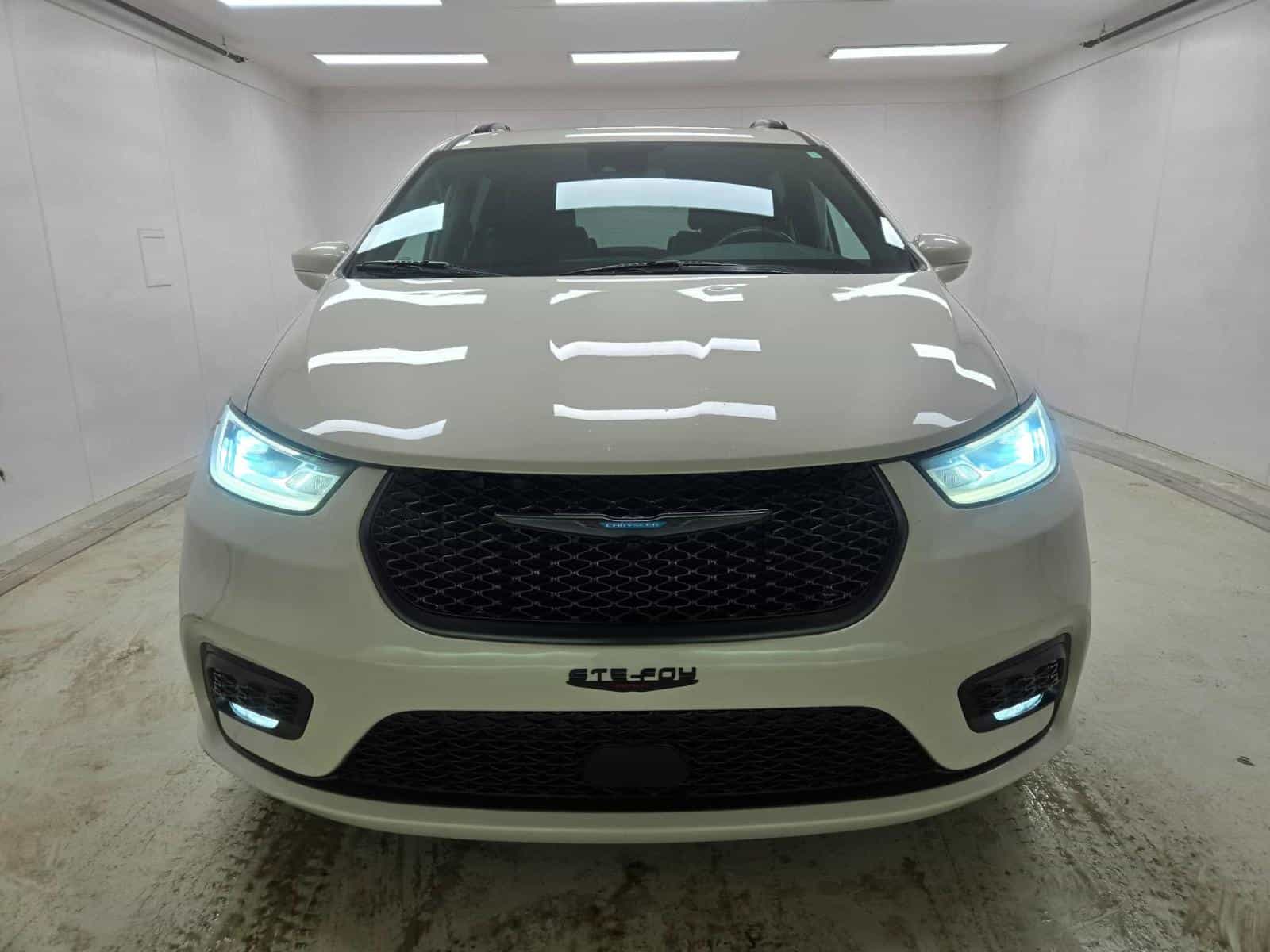 Image 3 Chrysler Pacifica Hybrid Touring 2021