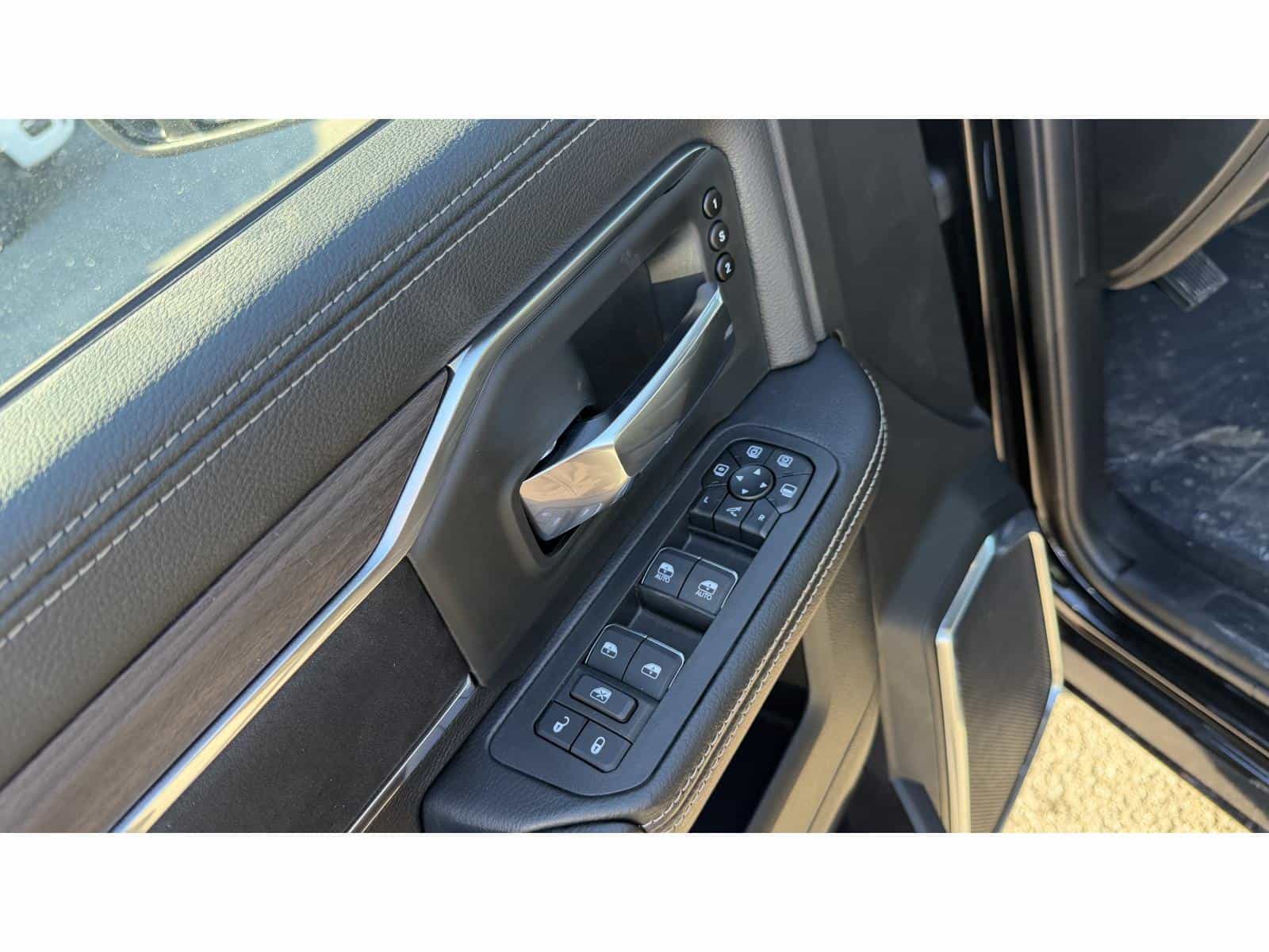 Image 7 RAM 3500 Laramie 2026