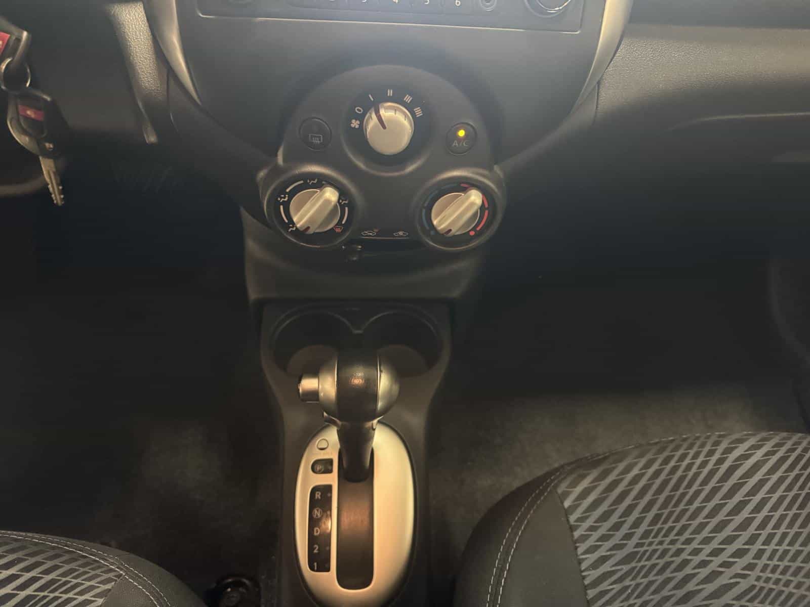 2015 Nissan Micra SR - Image 11