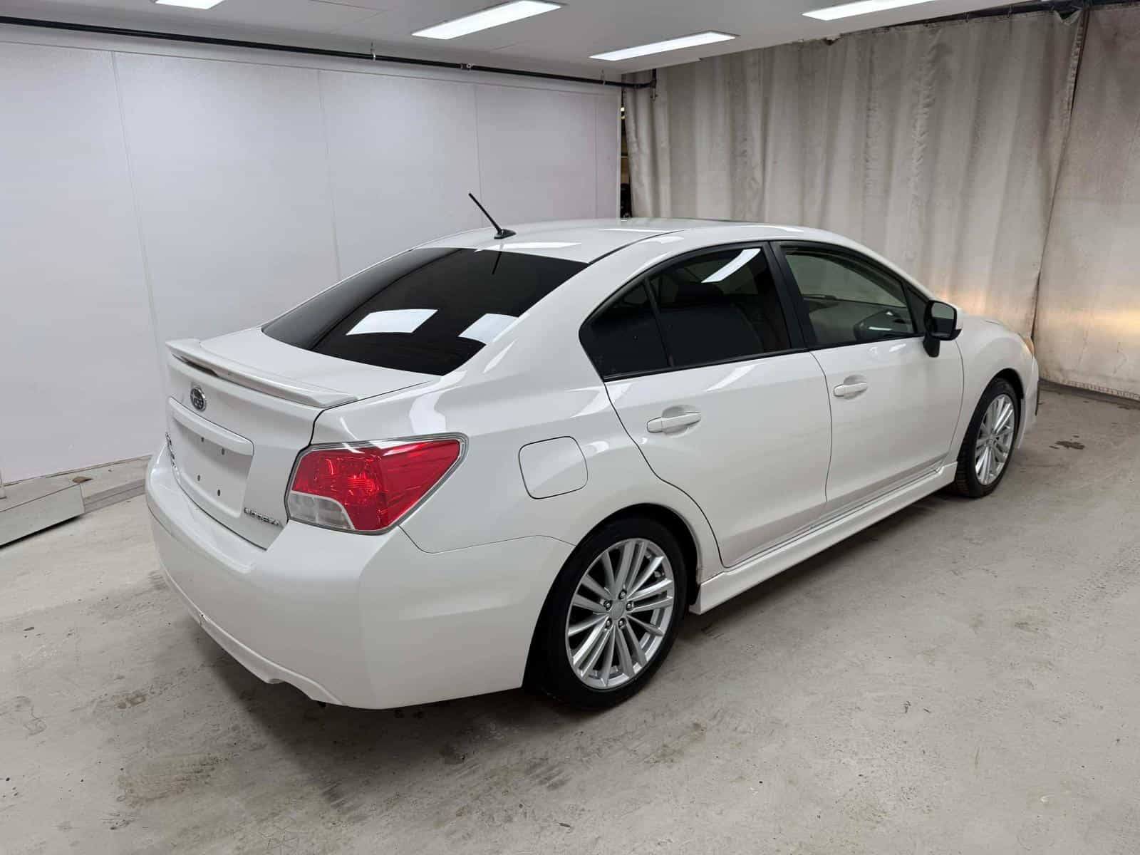 2012 Subaru Impreza Premium Touring - Image 6