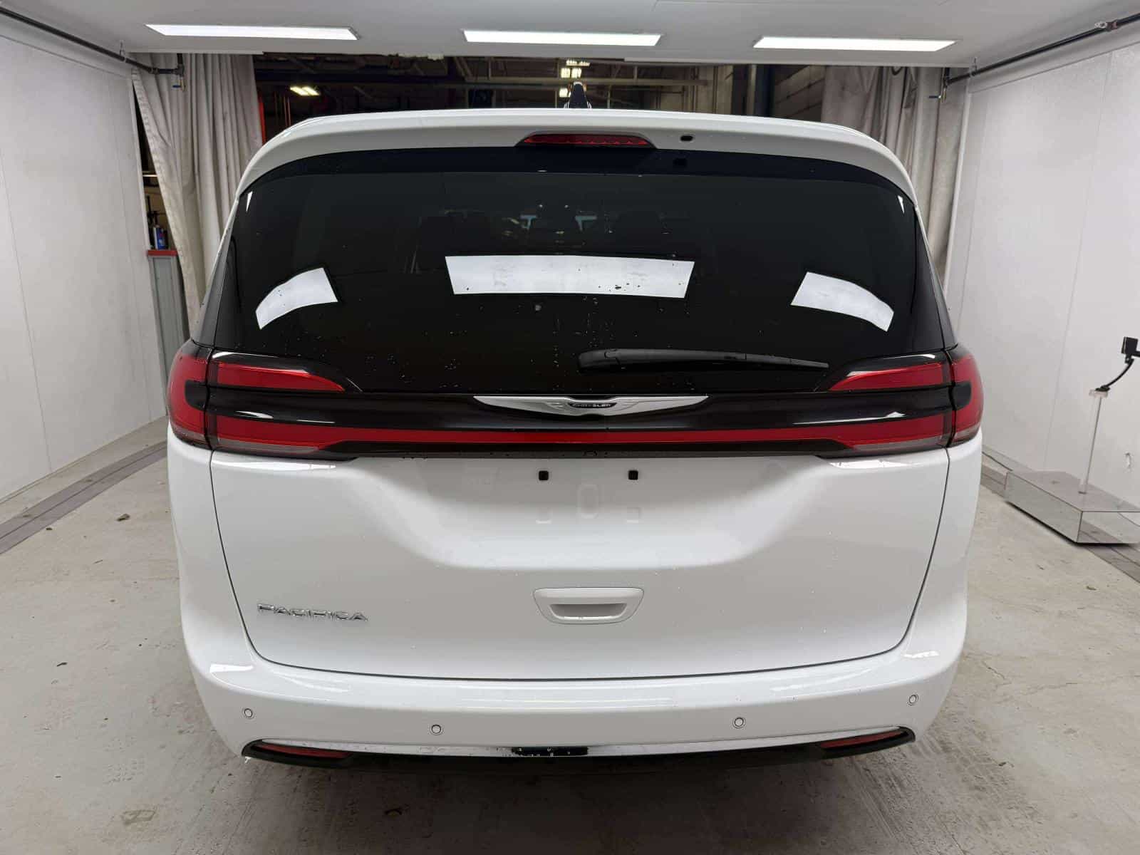 2024 Chrysler Pacifica Touring L Touring L - Image 5