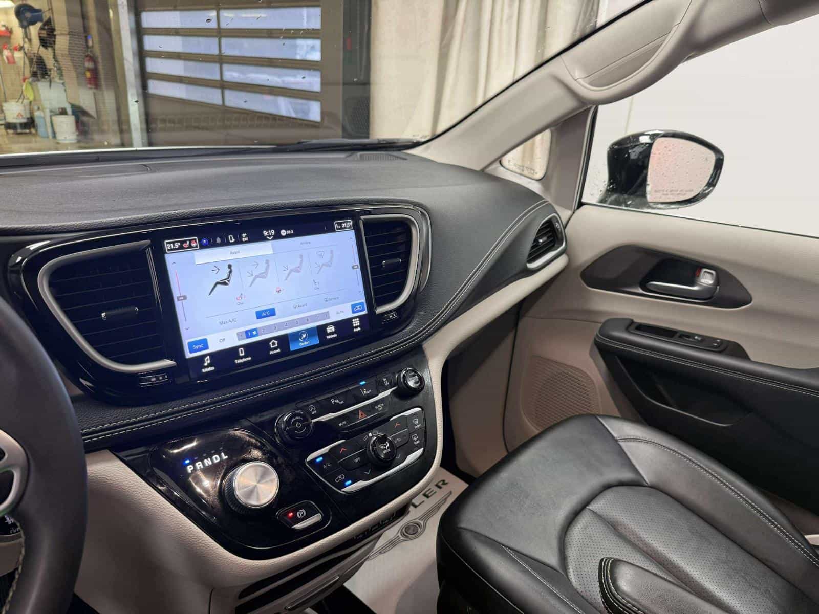 Image 14 Chrysler Pacifica Touring L Touring L 2024