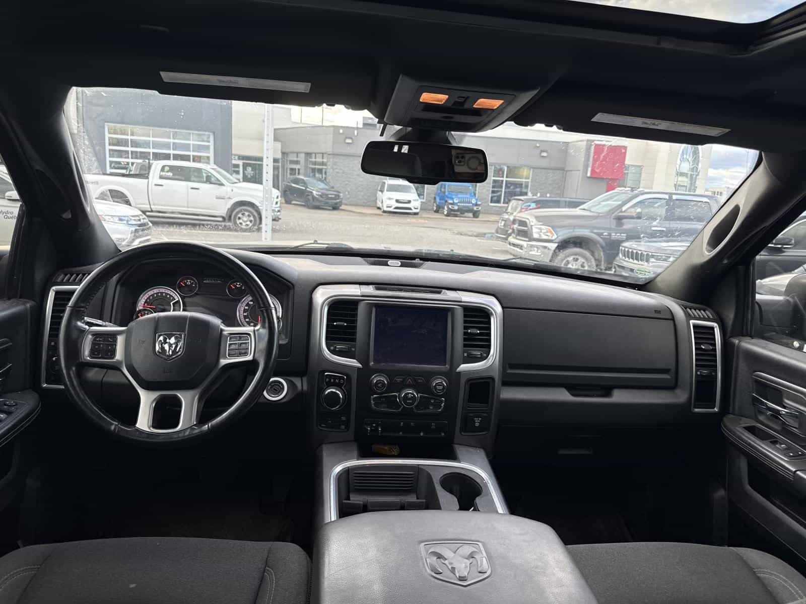 2021 RAM 1500 CLASSIC SLT SLT - Image 5