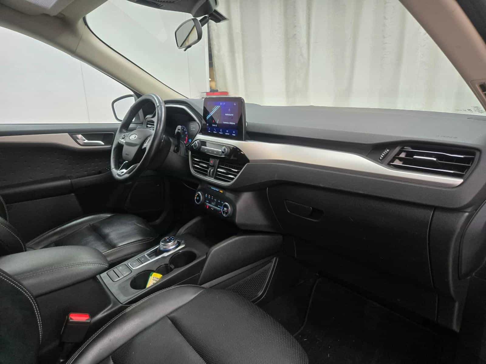 Image 13 Ford ESCAPE SEL SEL 2020