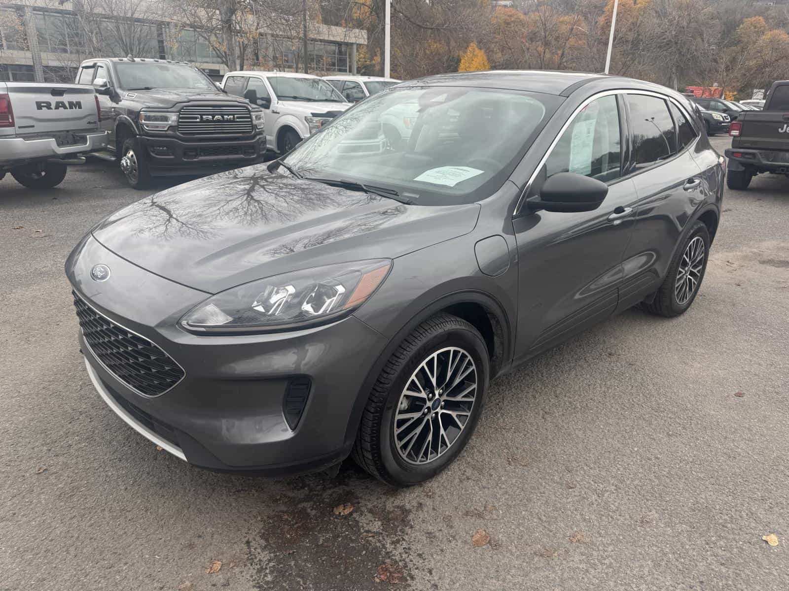 Image 1 Ford ESCAPE SE SE PHEV 2022