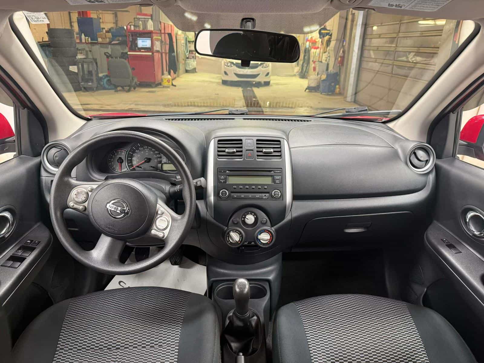 Image 9 Nissan Micra SV 2016