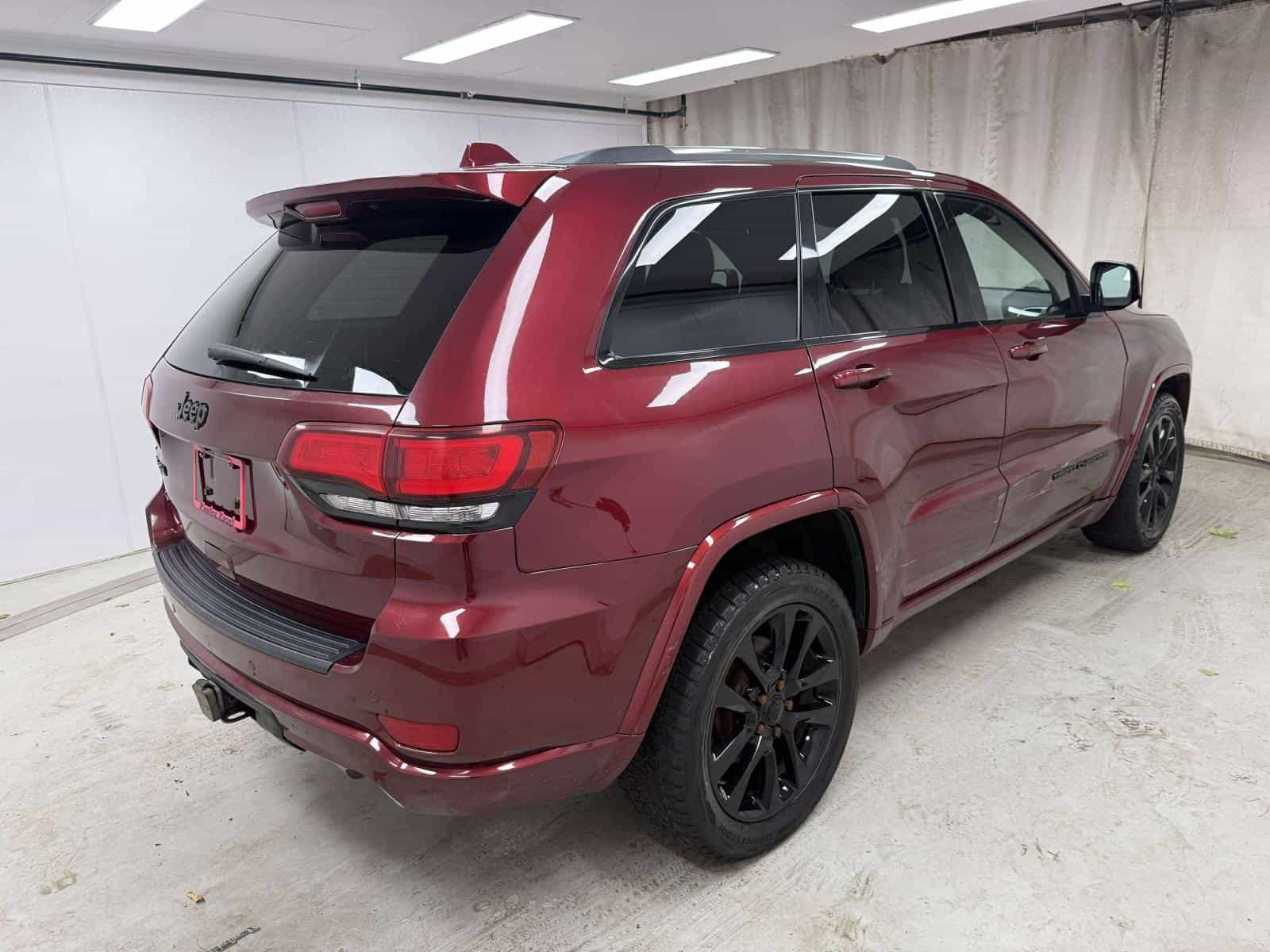 2018 Jeep GRAND CHEROKEE LAREDO/ALT Altitude IV - Image 6