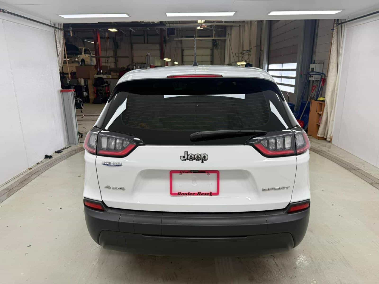 Image 7 Jeep Cherokee Sport 2022