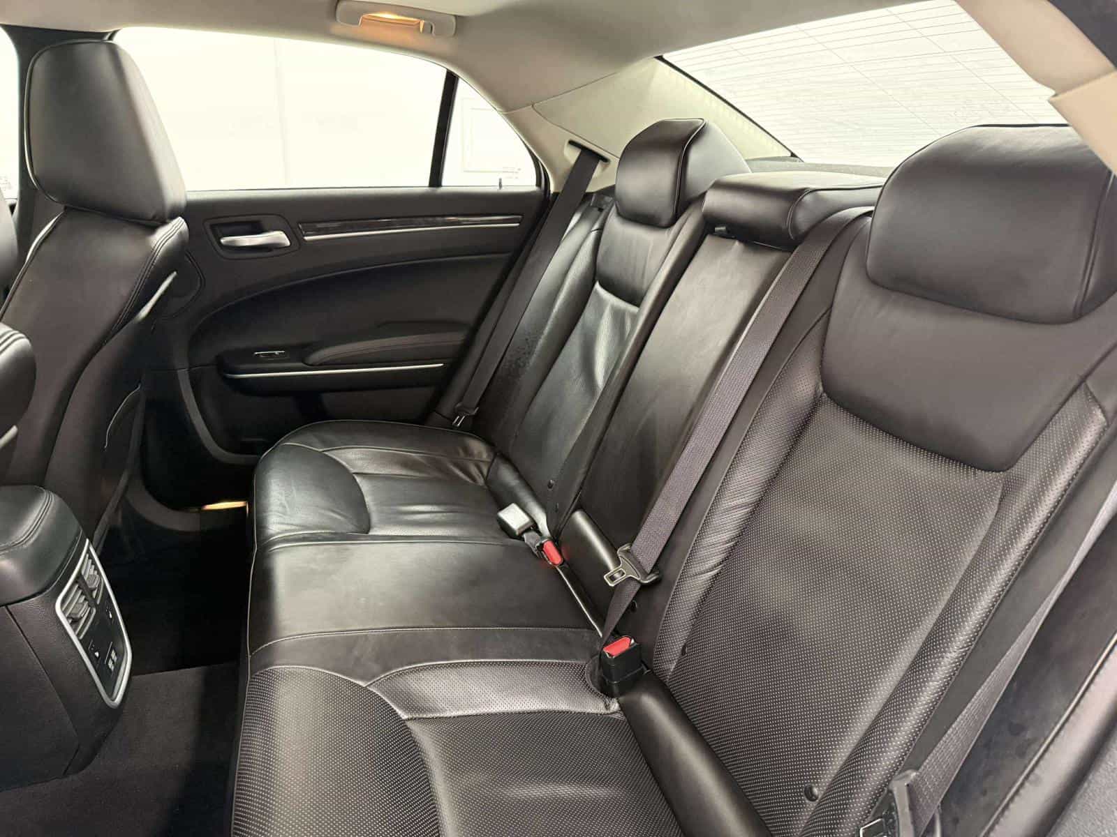 Image 8 Chrysler 300 Touring L Touring L 2023