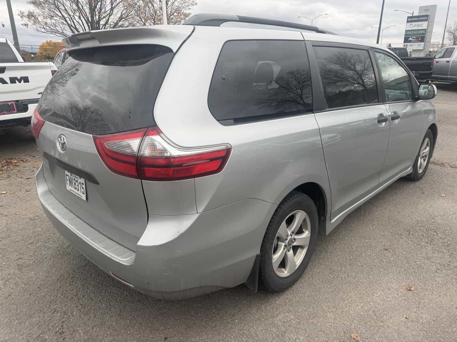 2020 Toyota Sienna L Base - Image 4