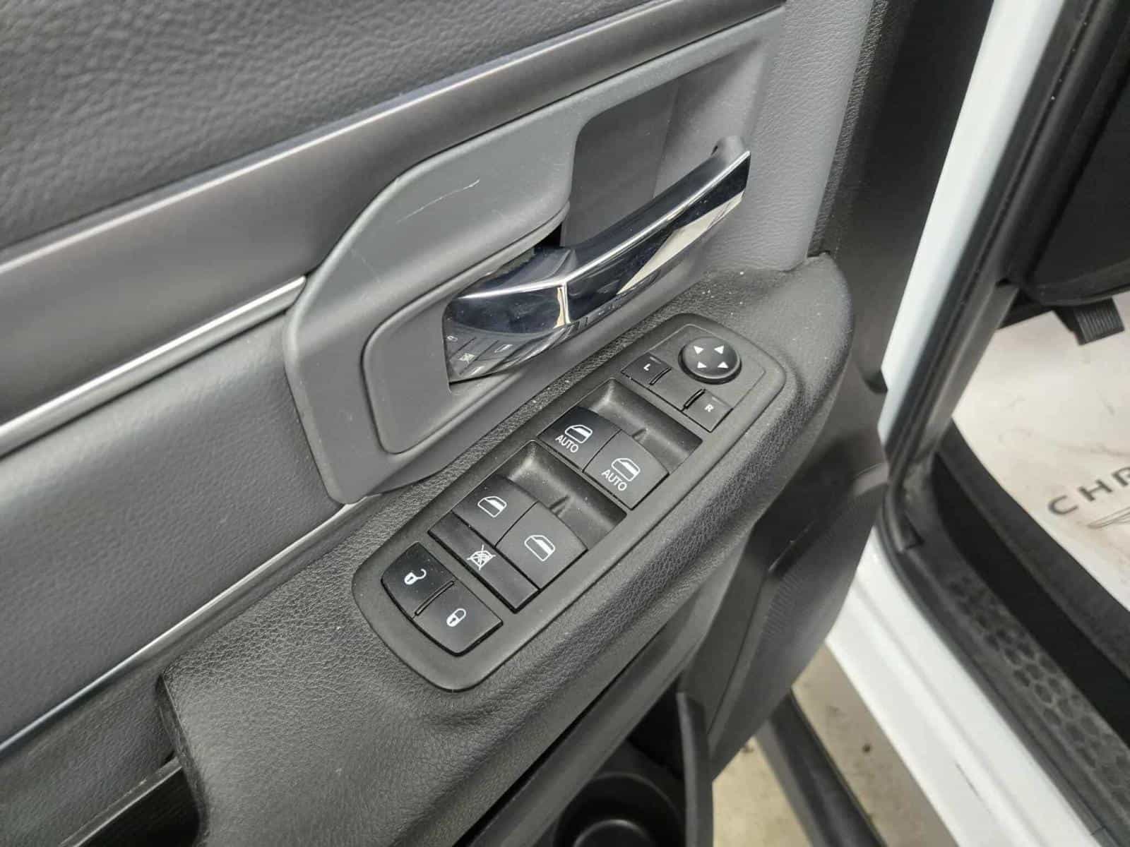 Image 13 RAM 1500 CLASSIC SLT SLT 2022