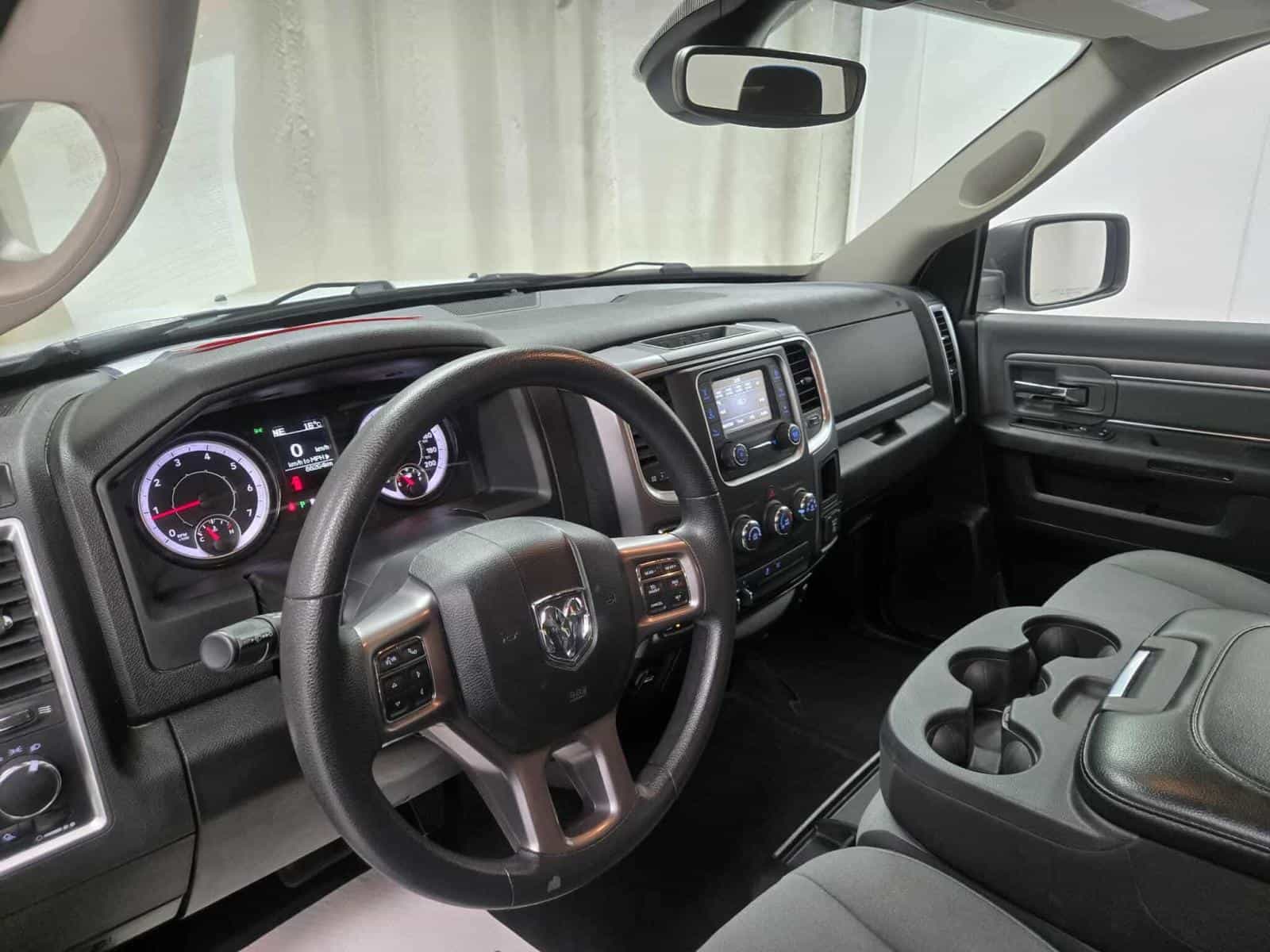 Image 16 RAM 1500 CLASSIC SLT SLT 2022