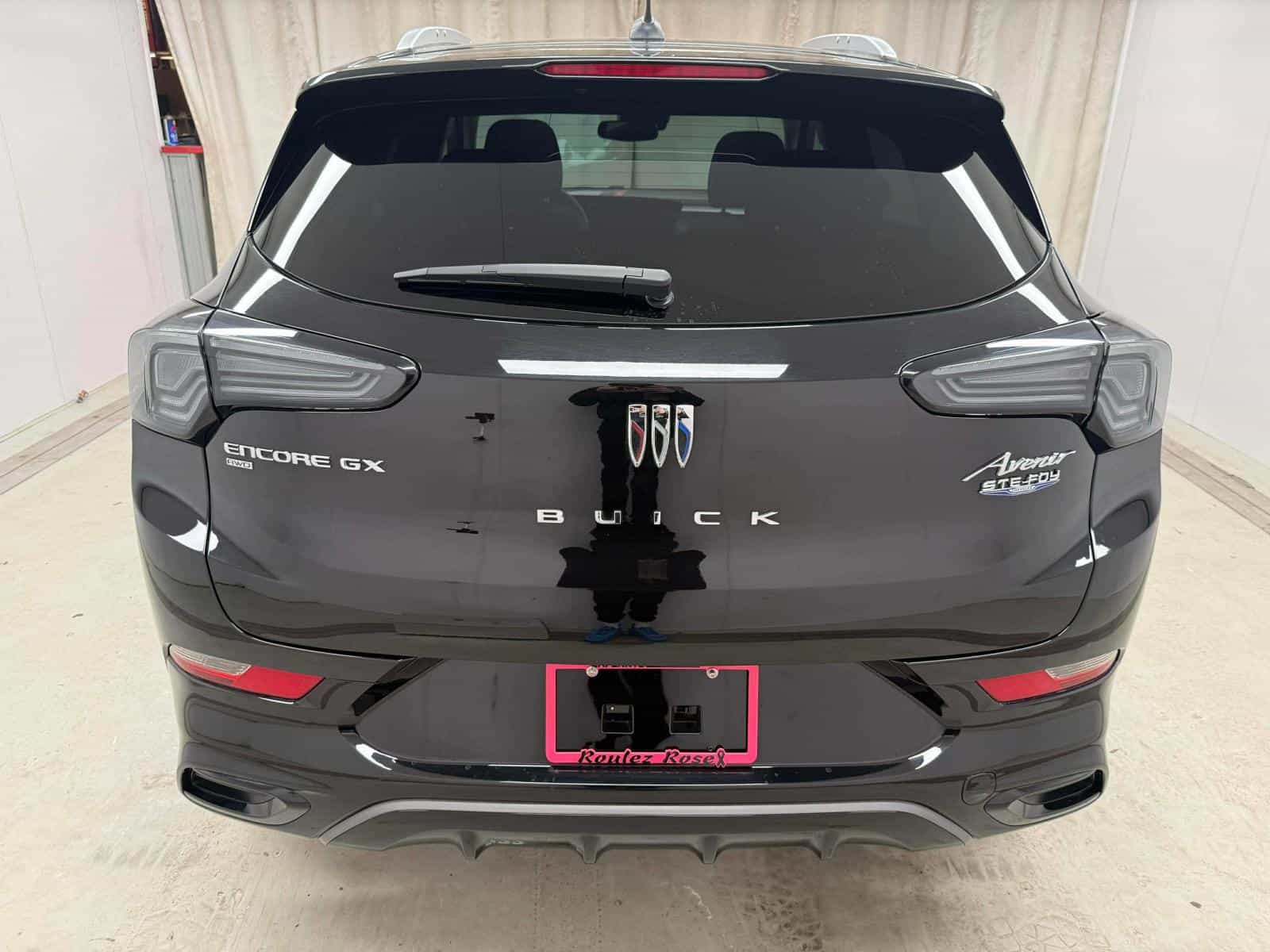 Image 5 Buick Encore Gx Avenir Avenir 2024