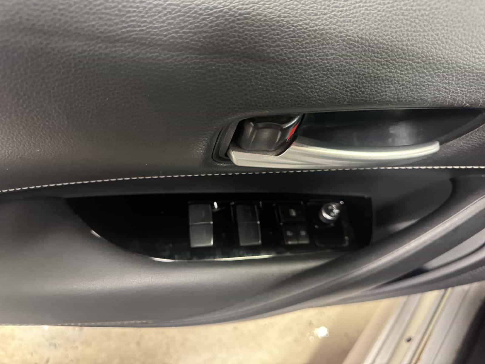 2020 Toyota Corolla Se/Xse Hatchback Base - Image 7