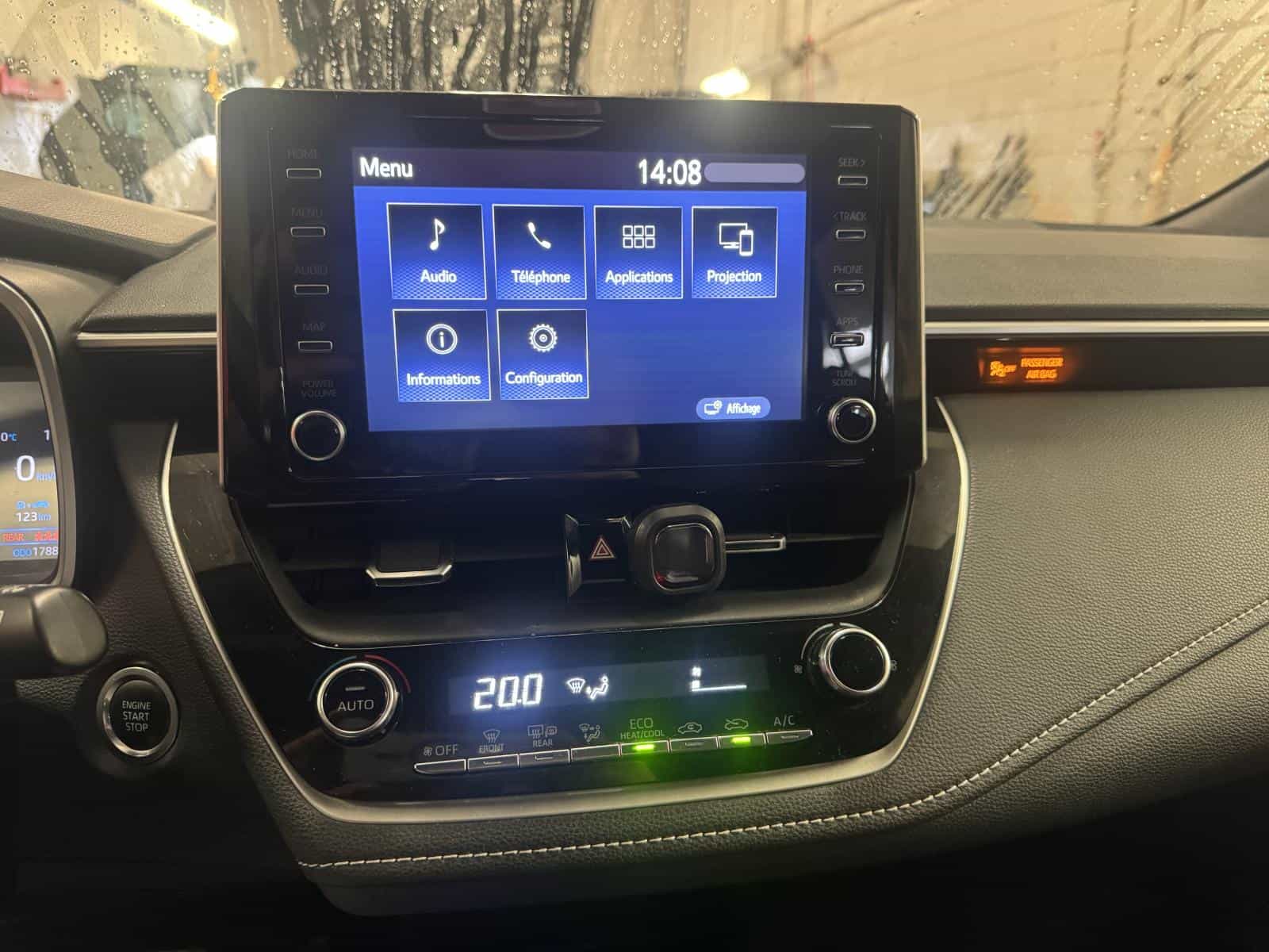 2020 Toyota Corolla Se/Xse Hatchback Base - Image 12