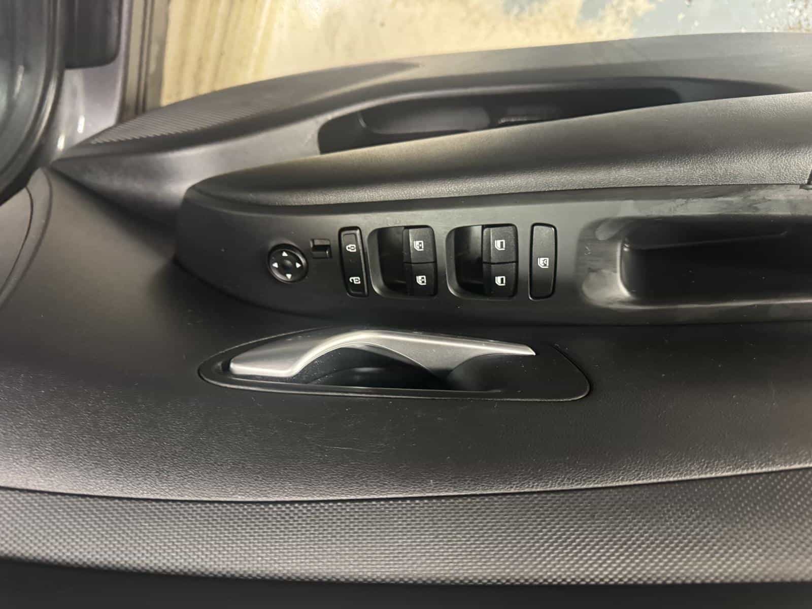 2022 Hyundai Tucson Sel Preferred - Image 9