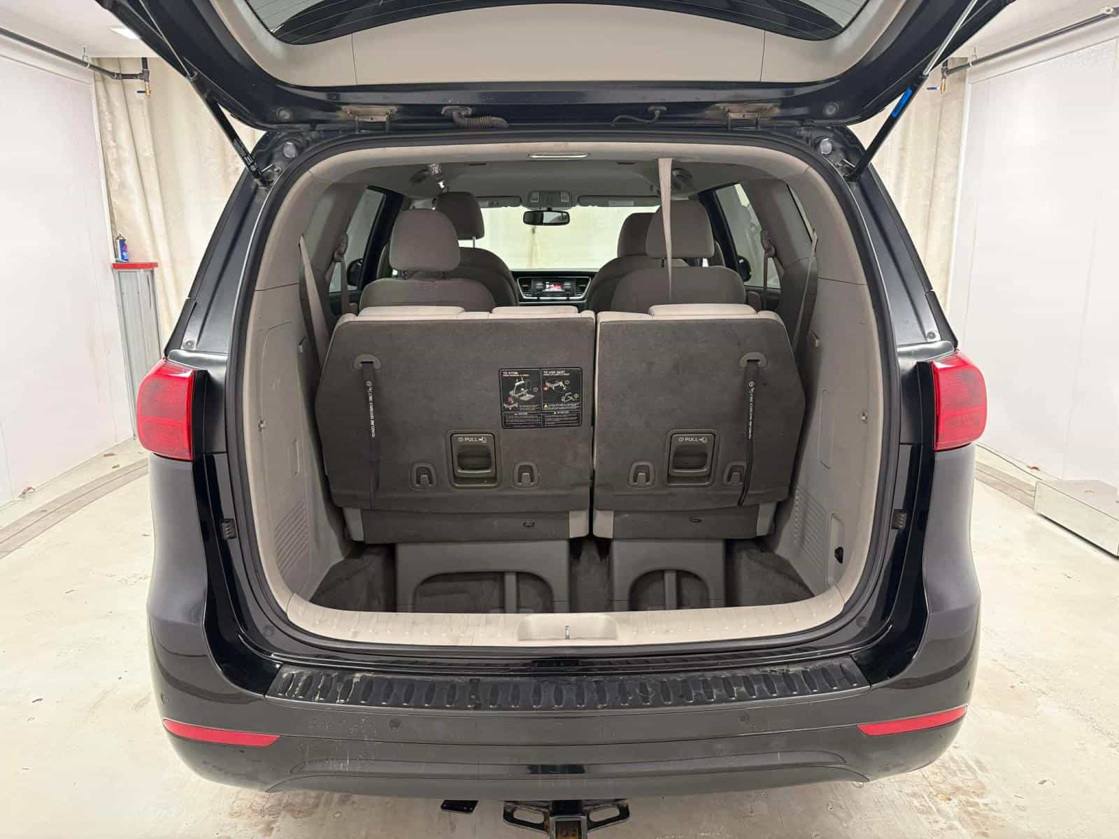 2016 Kia Sedona Lx LX - Image 9