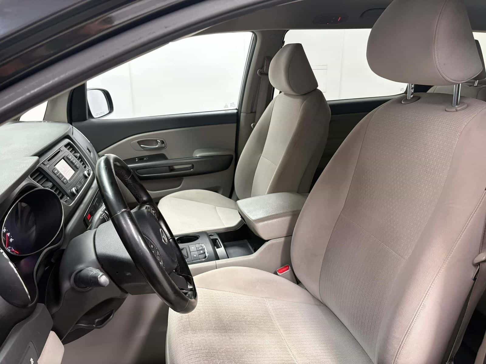 2016 Kia Sedona Lx LX - Image 14