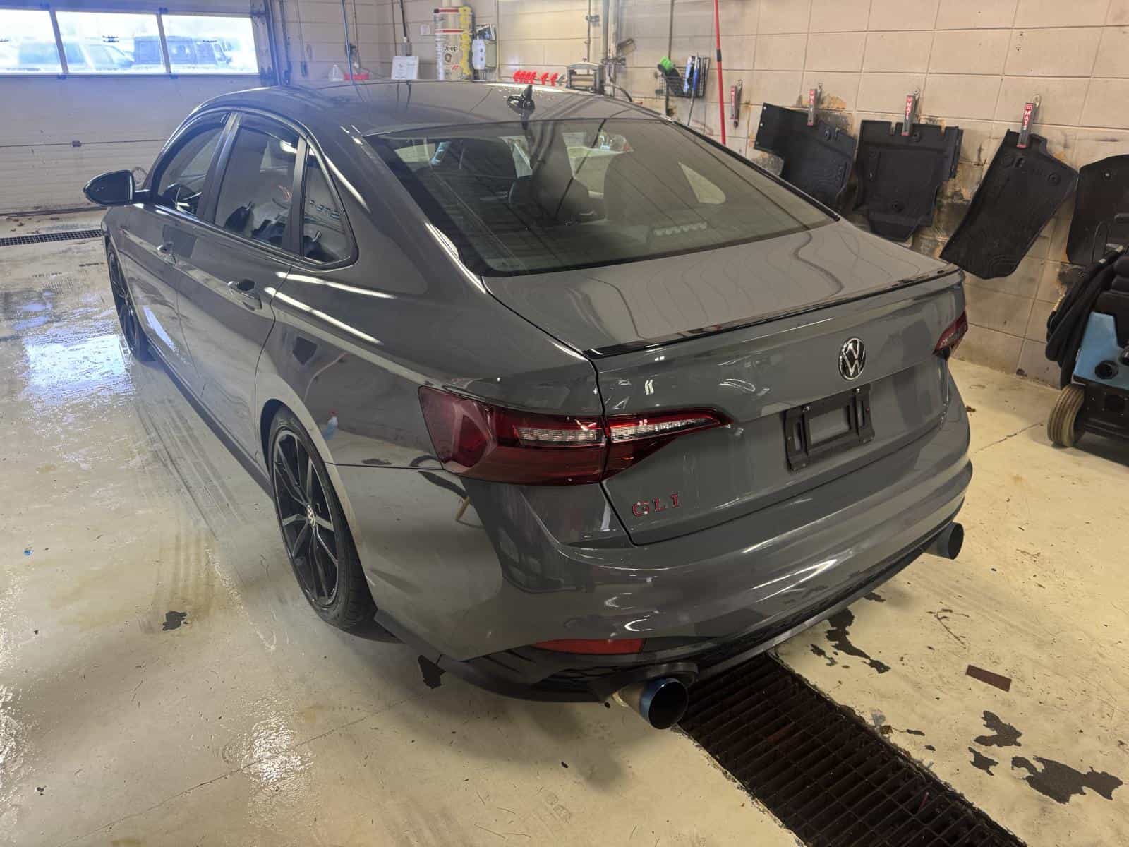 2023 Volkswagen Jetta Gli Autobahn GLI - Image 2