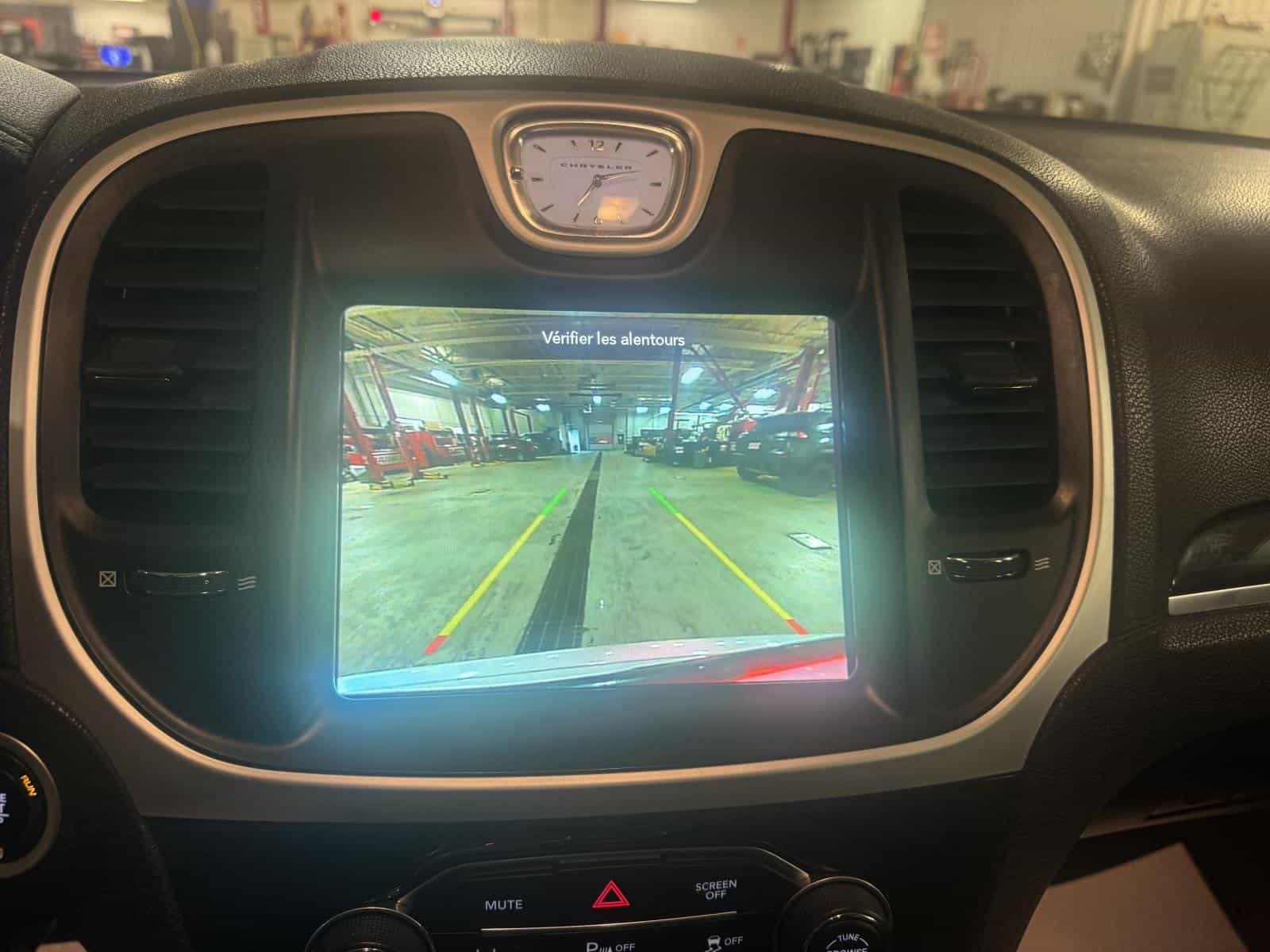 2023 Chrysler 300 Touring L Touring L - Image 14