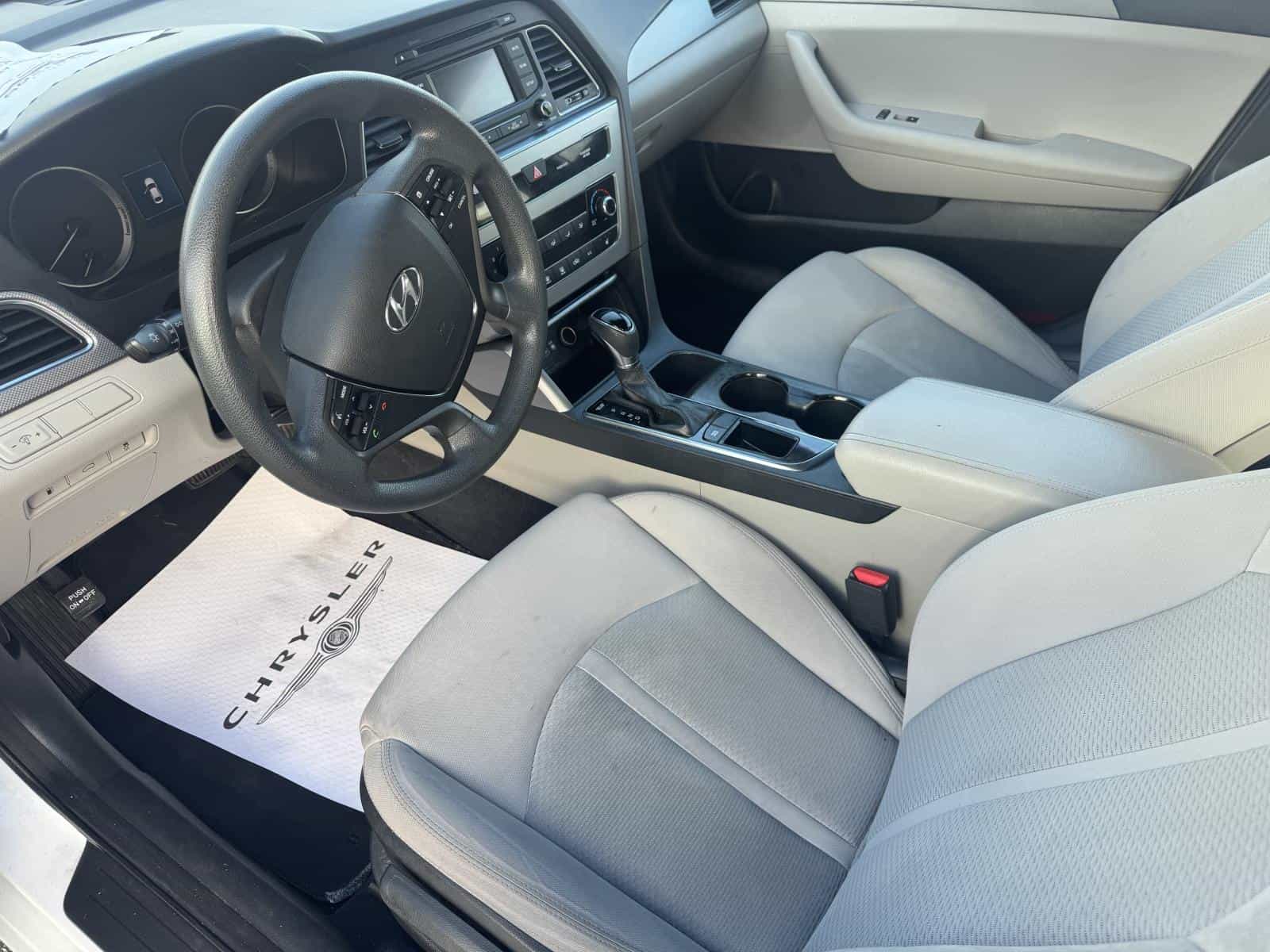 2015 Hyundai Sonata Se GL - Image 5