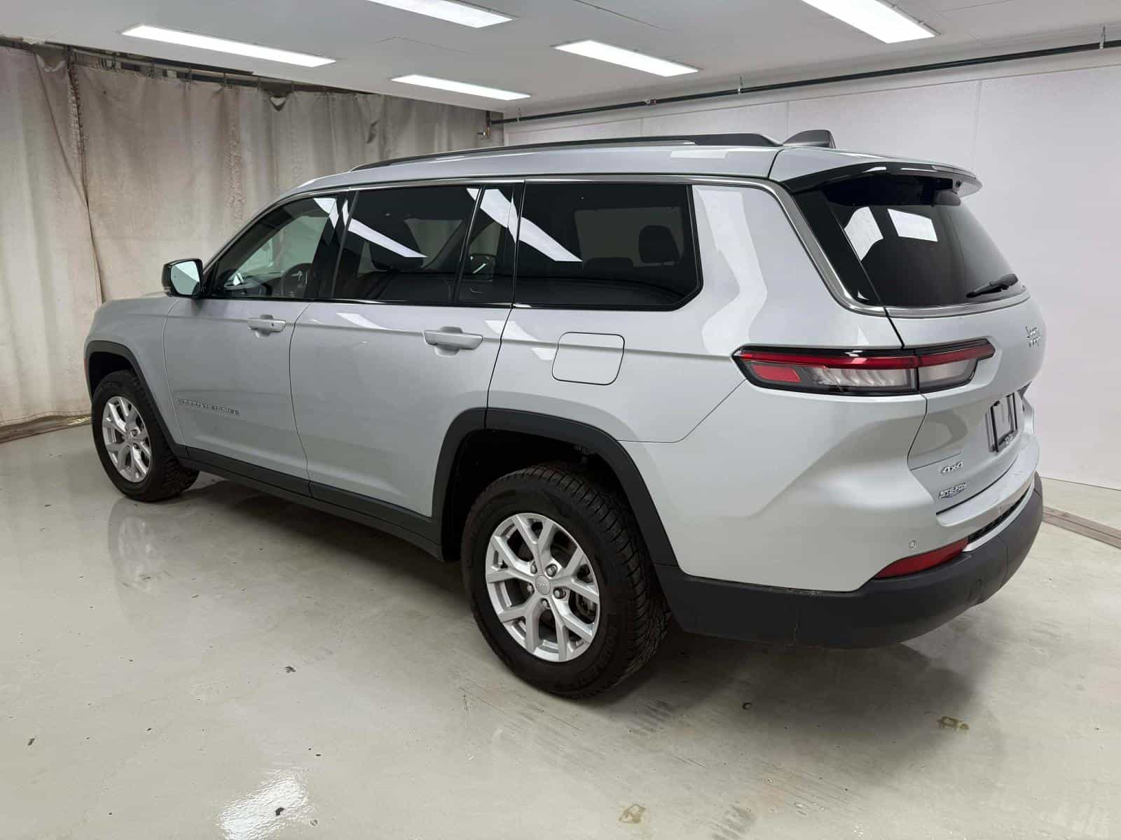 Image 6 Jeep Grand Cherokee L Limited Limited 2023