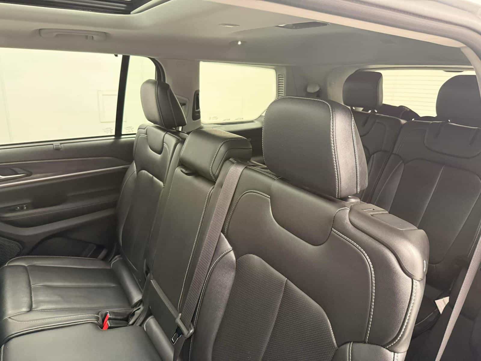 2023 Jeep Grand Cherokee L Limited Limited - Image 8